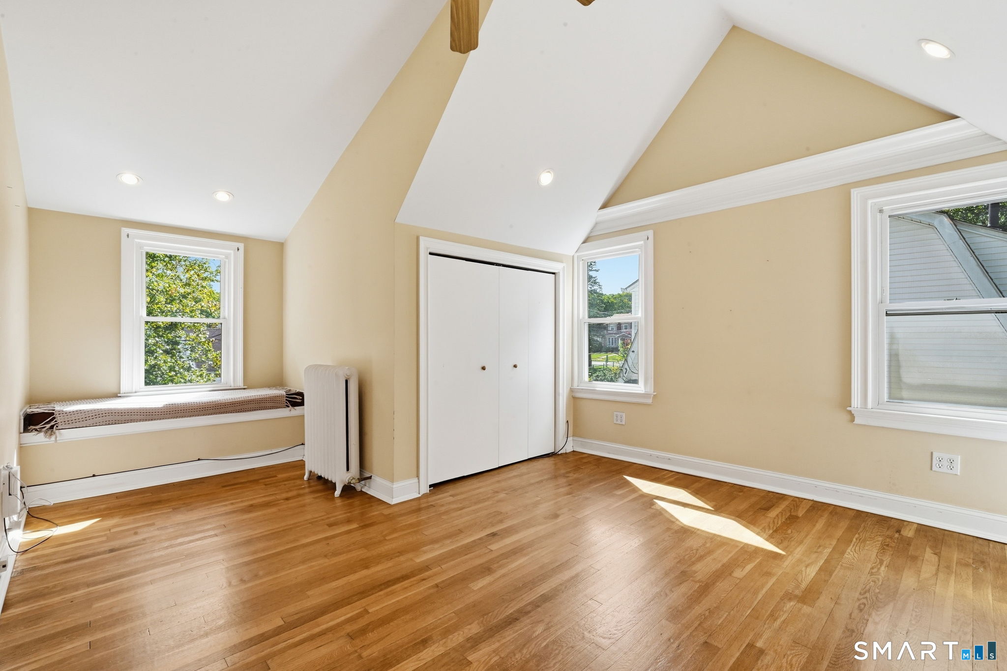 424 Commonwealth Avenue Property Photo 16