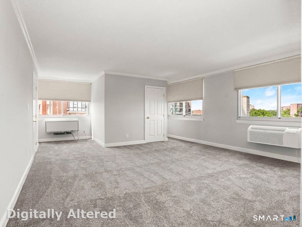 1 Strawberry Hill 12e Avenue Property Photo 16