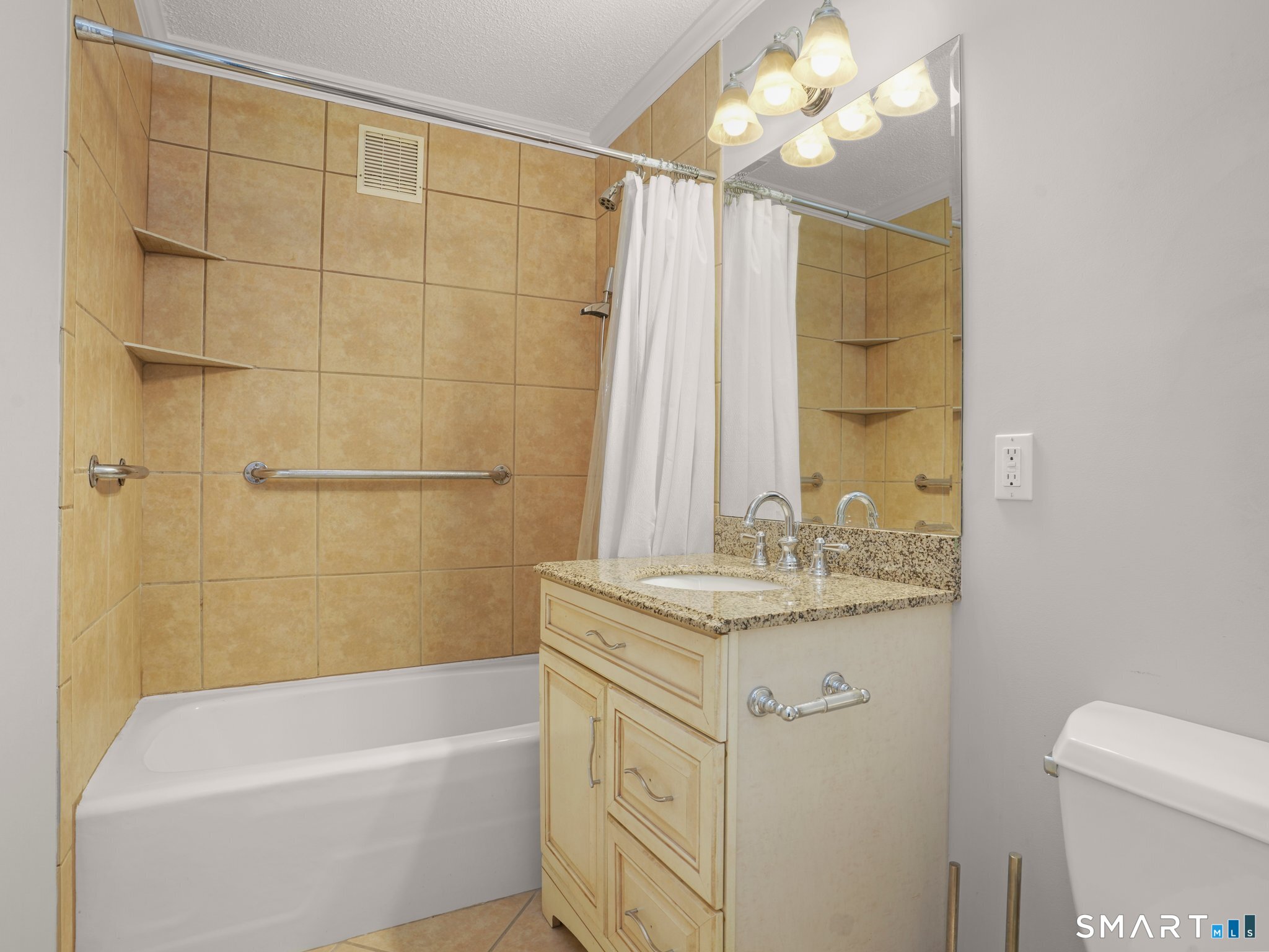 1 Strawberry Hill 12e Avenue Property Photo 23