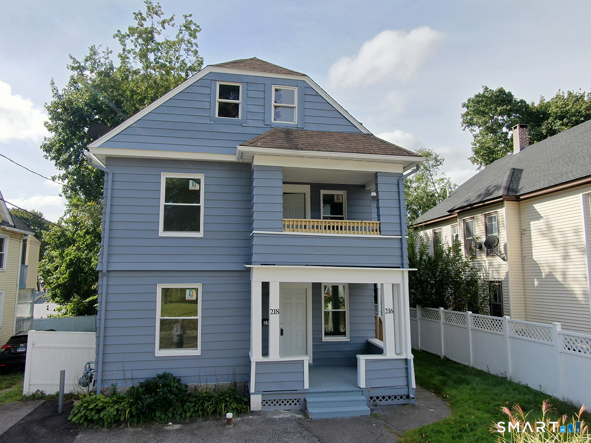 216 Pearl East Street Property Photo 1