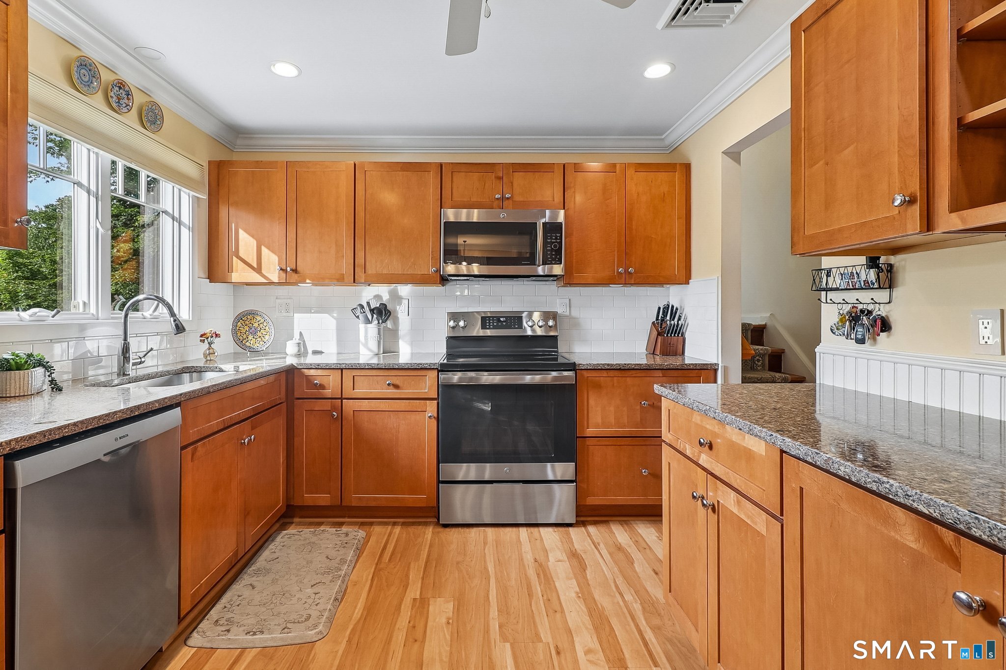 5 Fox Den Road Property Photo 14