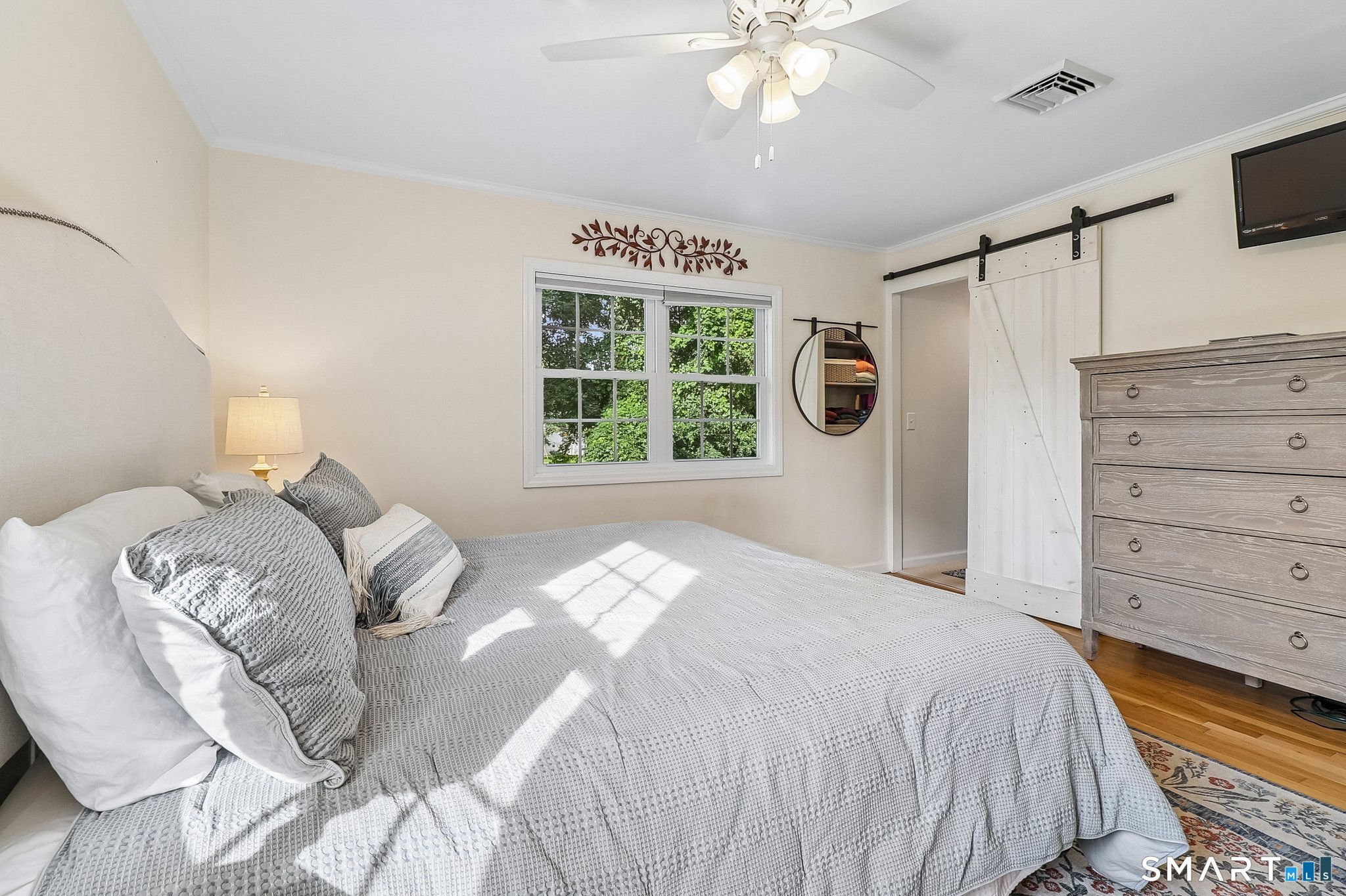 5 Fox Den Road Property Photo 17
