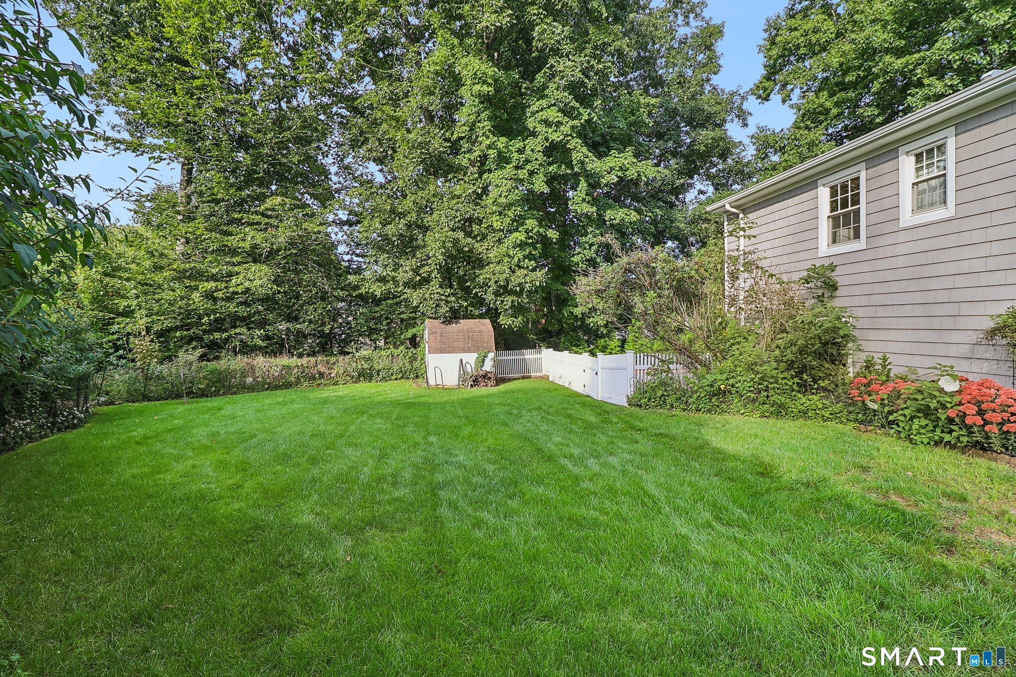 5 Fox Den Road Property Photo 34