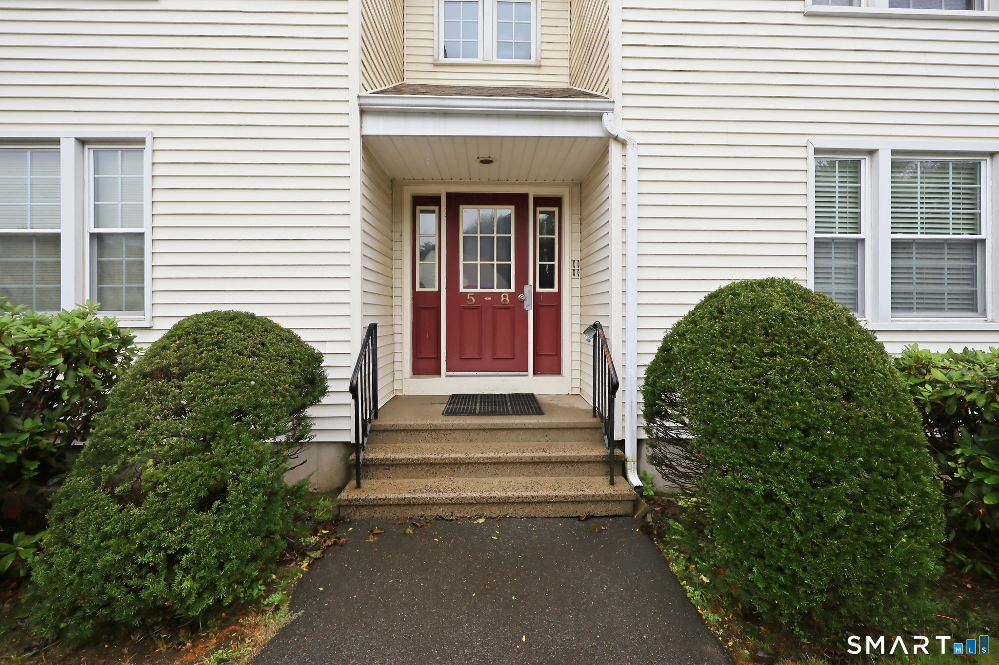 14 Pinney 7 Street Property Photo 3