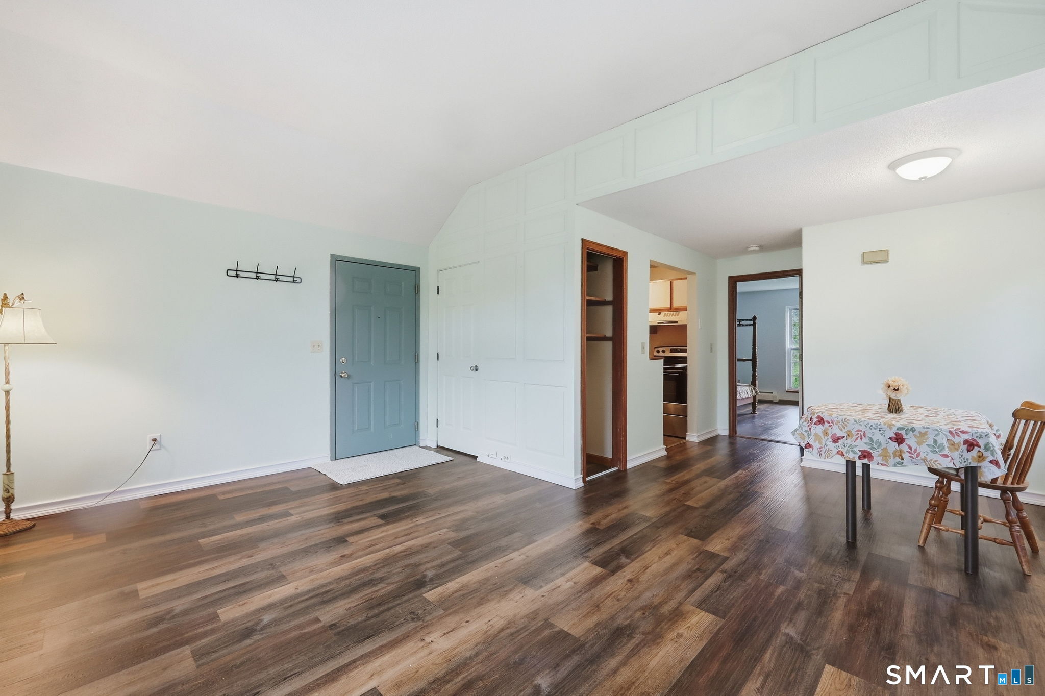 14 Pinney 7 Street Property Photo 6