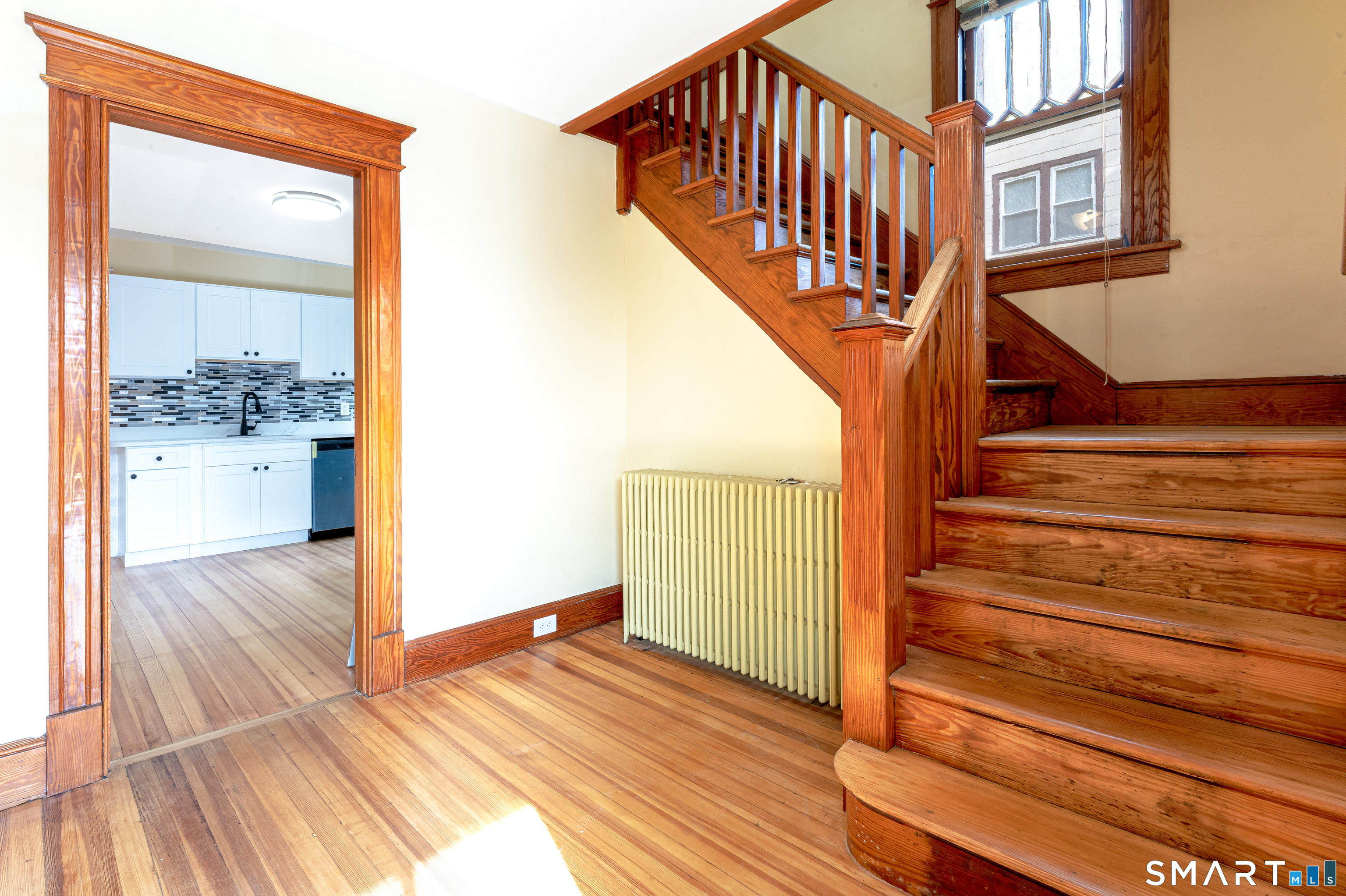 201 Fairlawn Avenue Property Photo 4