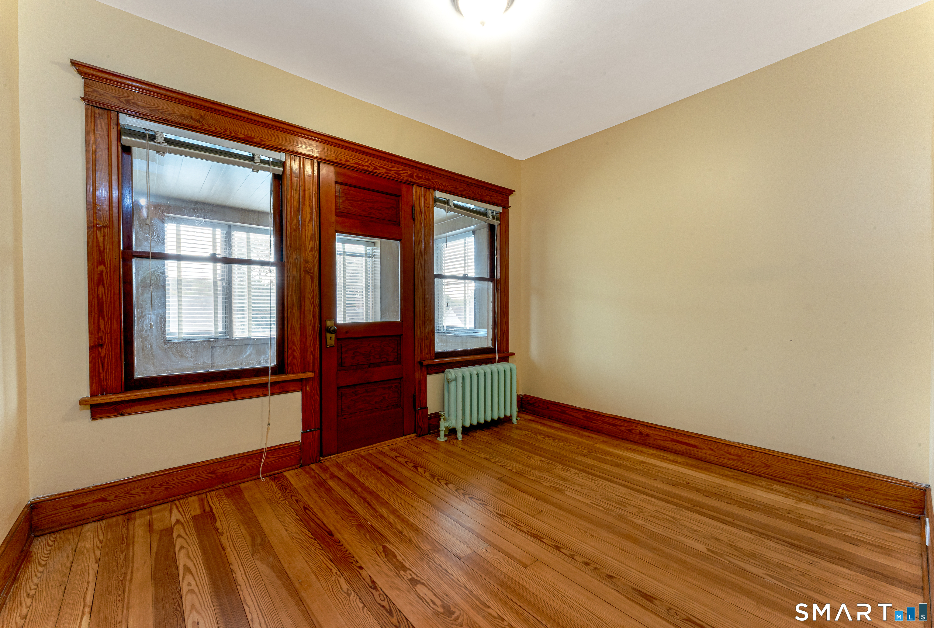 201 Fairlawn Avenue Property Photo 18
