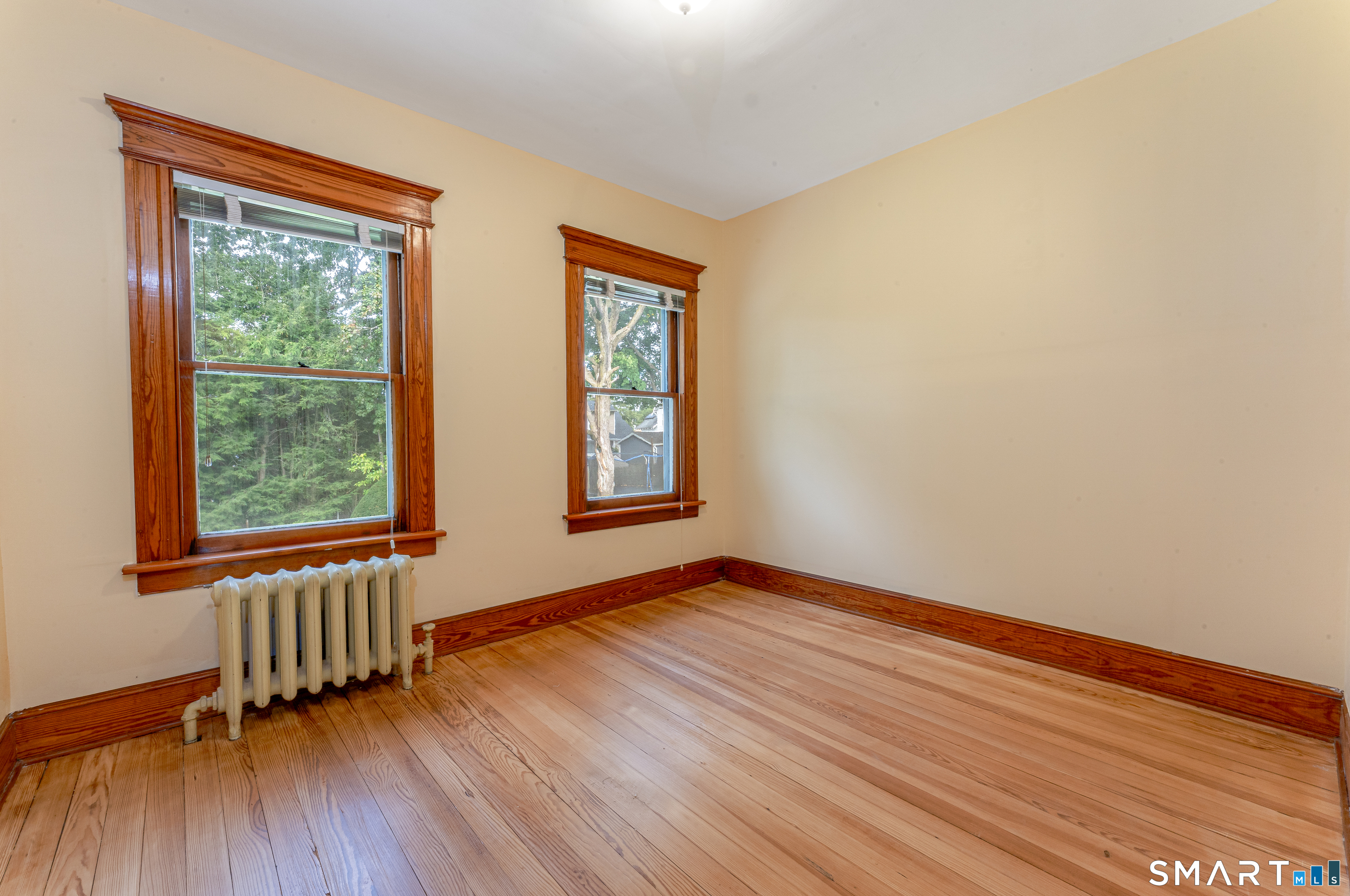 201 Fairlawn Avenue Property Photo 26