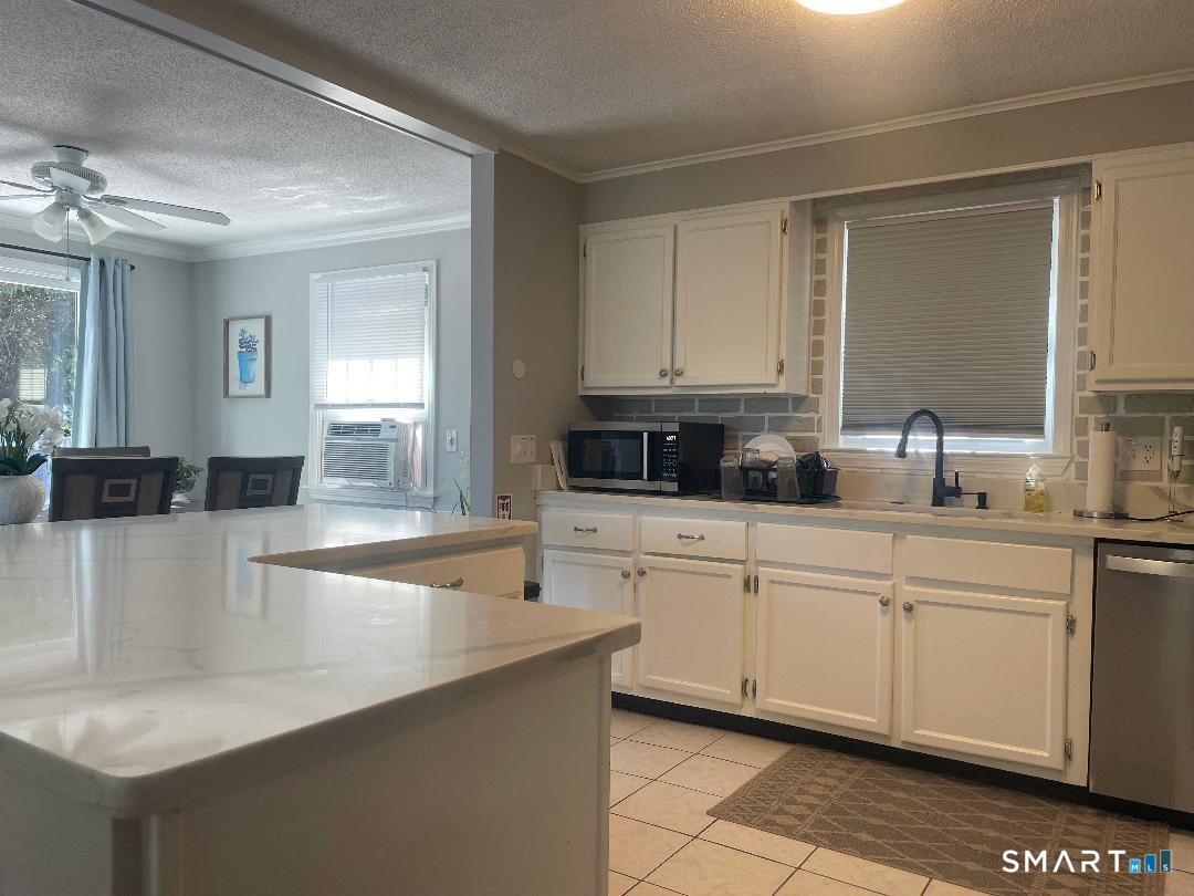 10 Pleasant Street Property Photo 6
