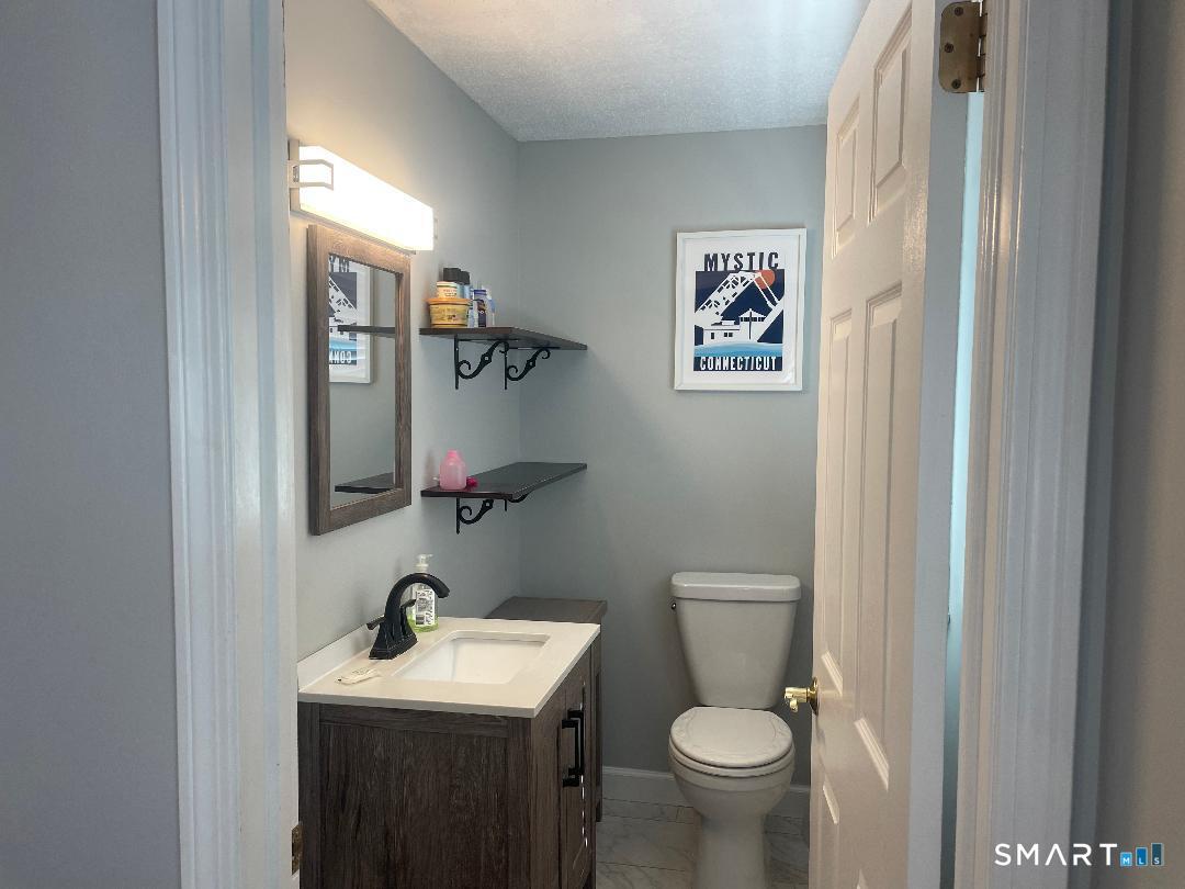 10 Pleasant Street Property Photo 11