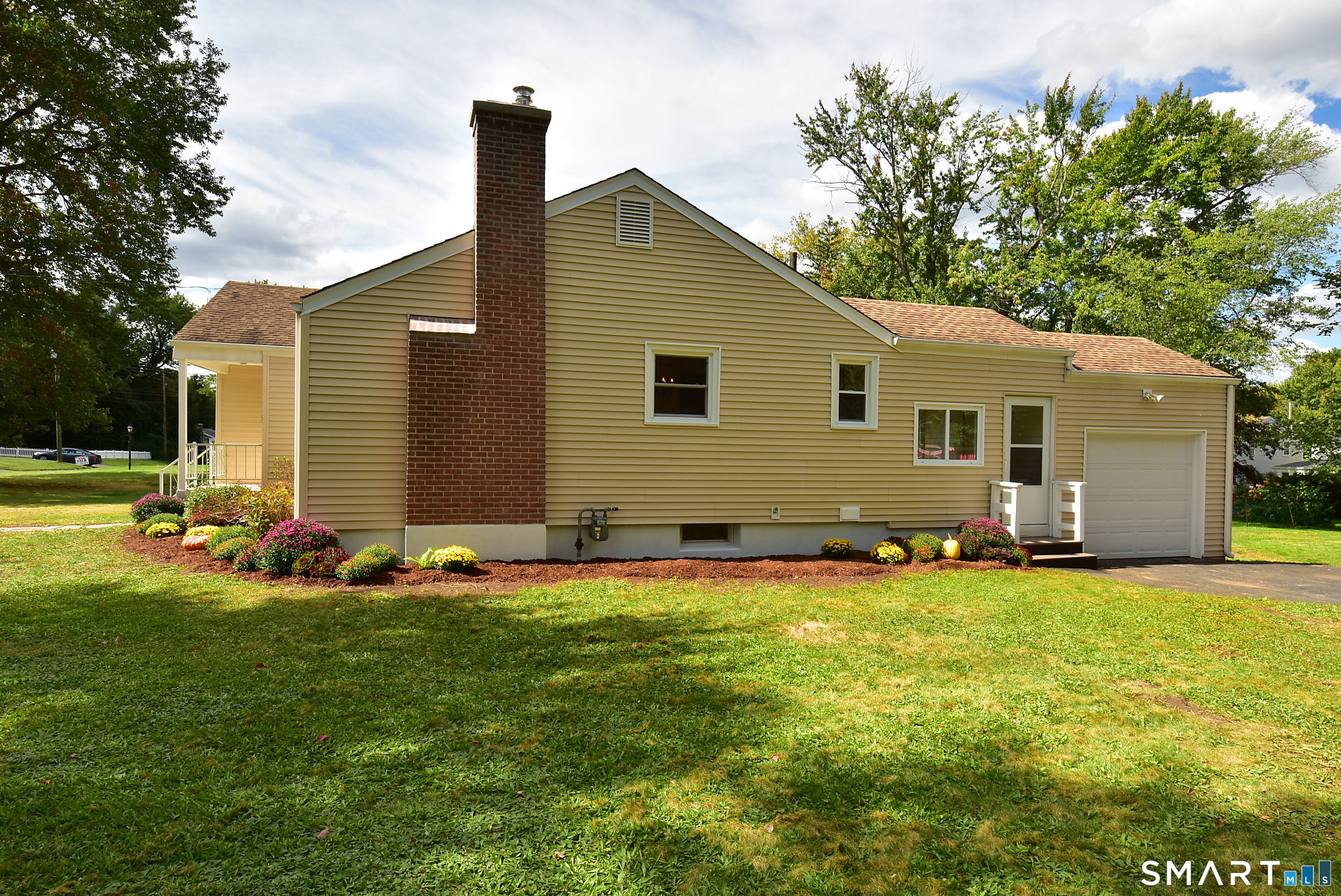 71 Dudley Road Property Photo 5