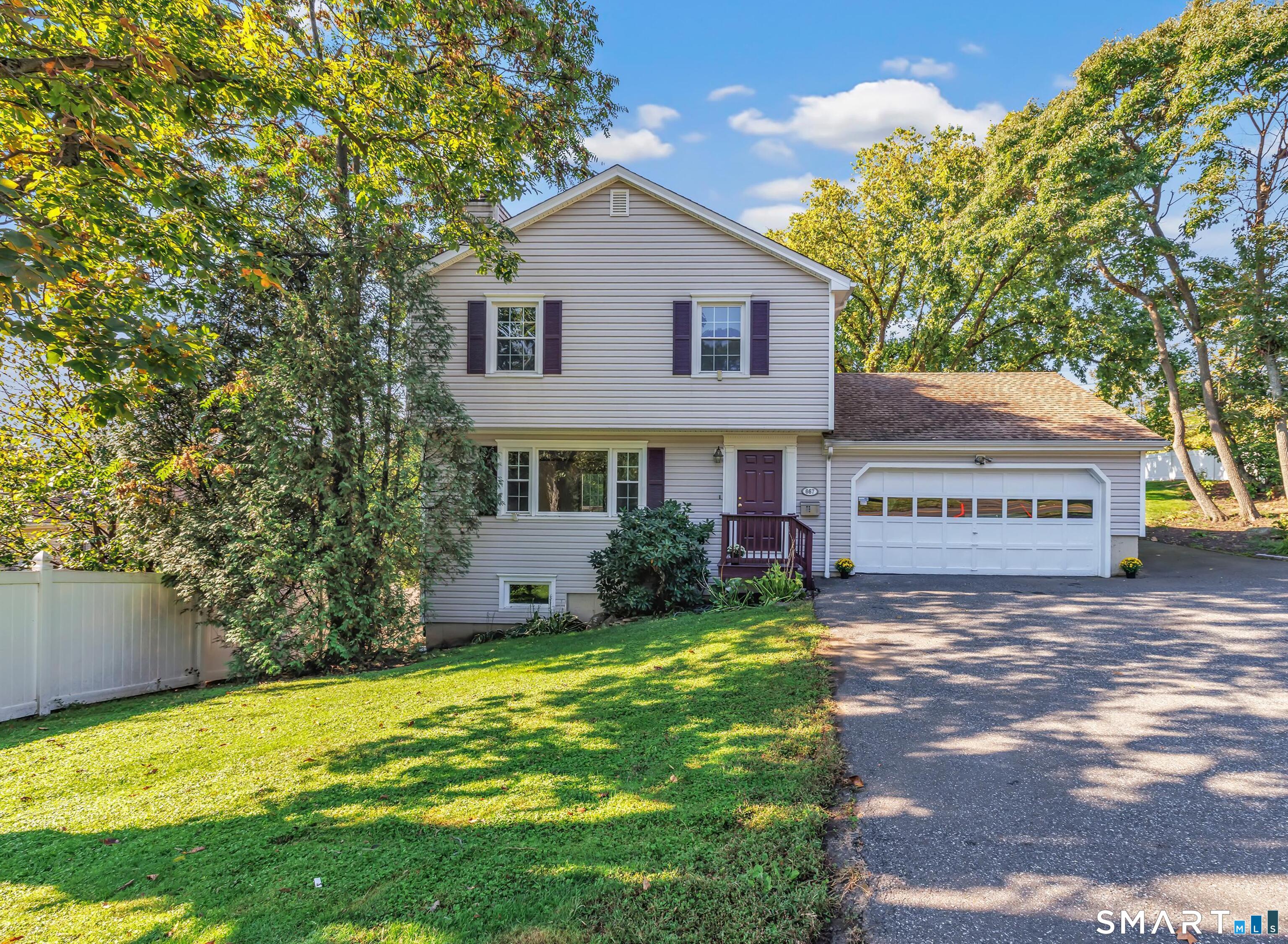 667 Melville Avenue Property Photo 1