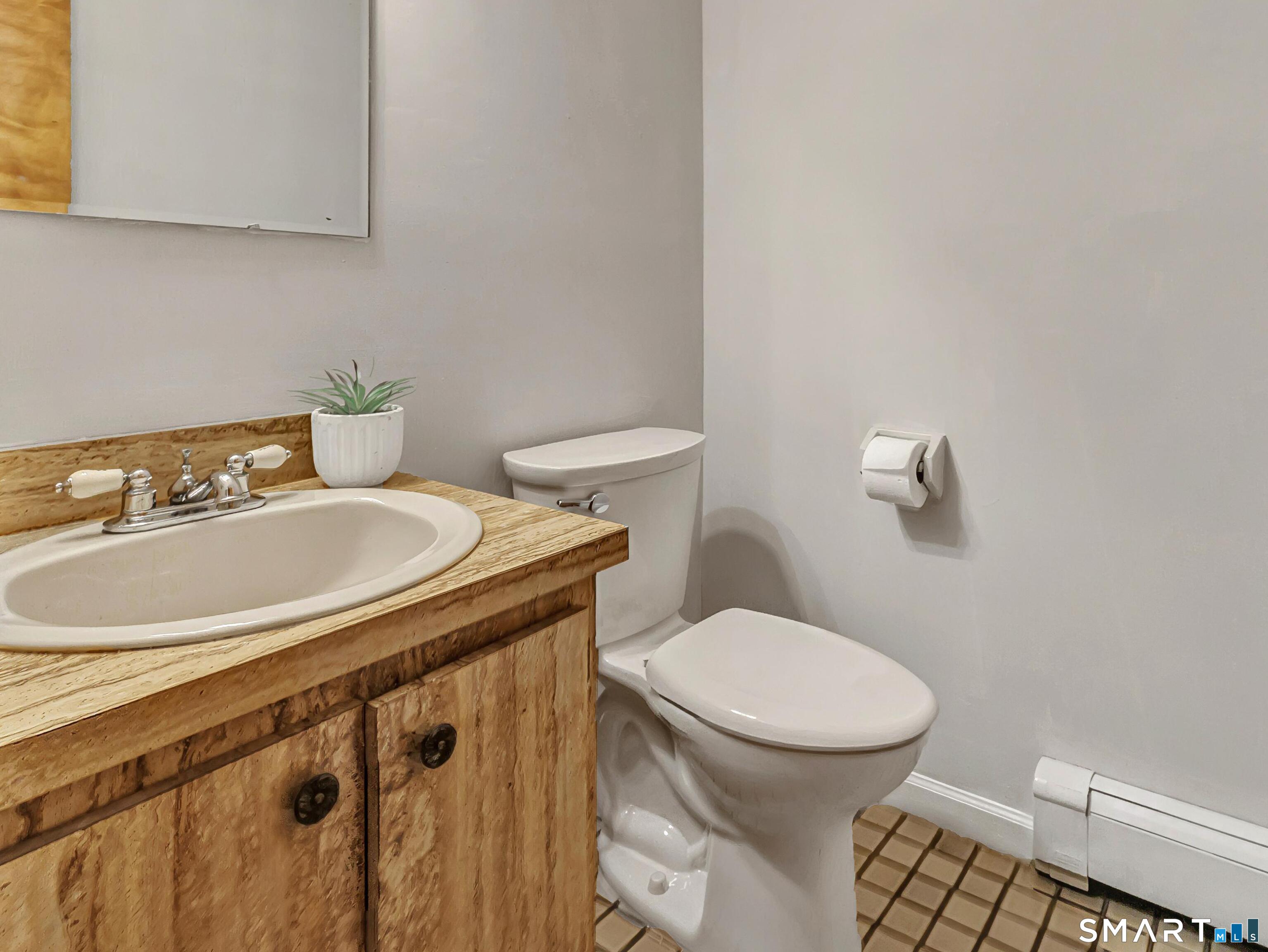 667 Melville Avenue Property Photo 16