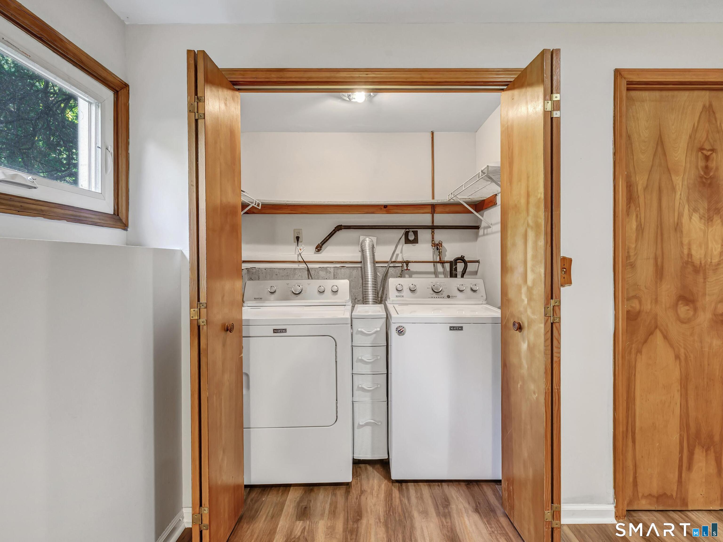 667 Melville Avenue Property Photo 32