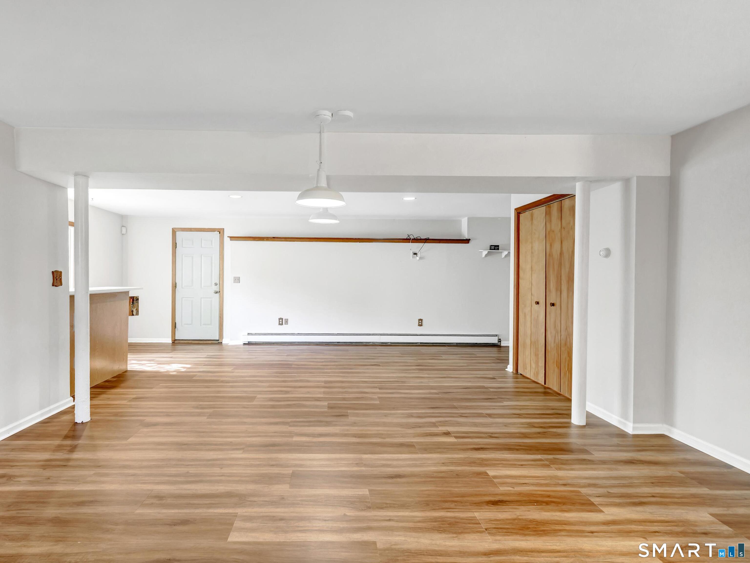 667 Melville Avenue Property Photo 34