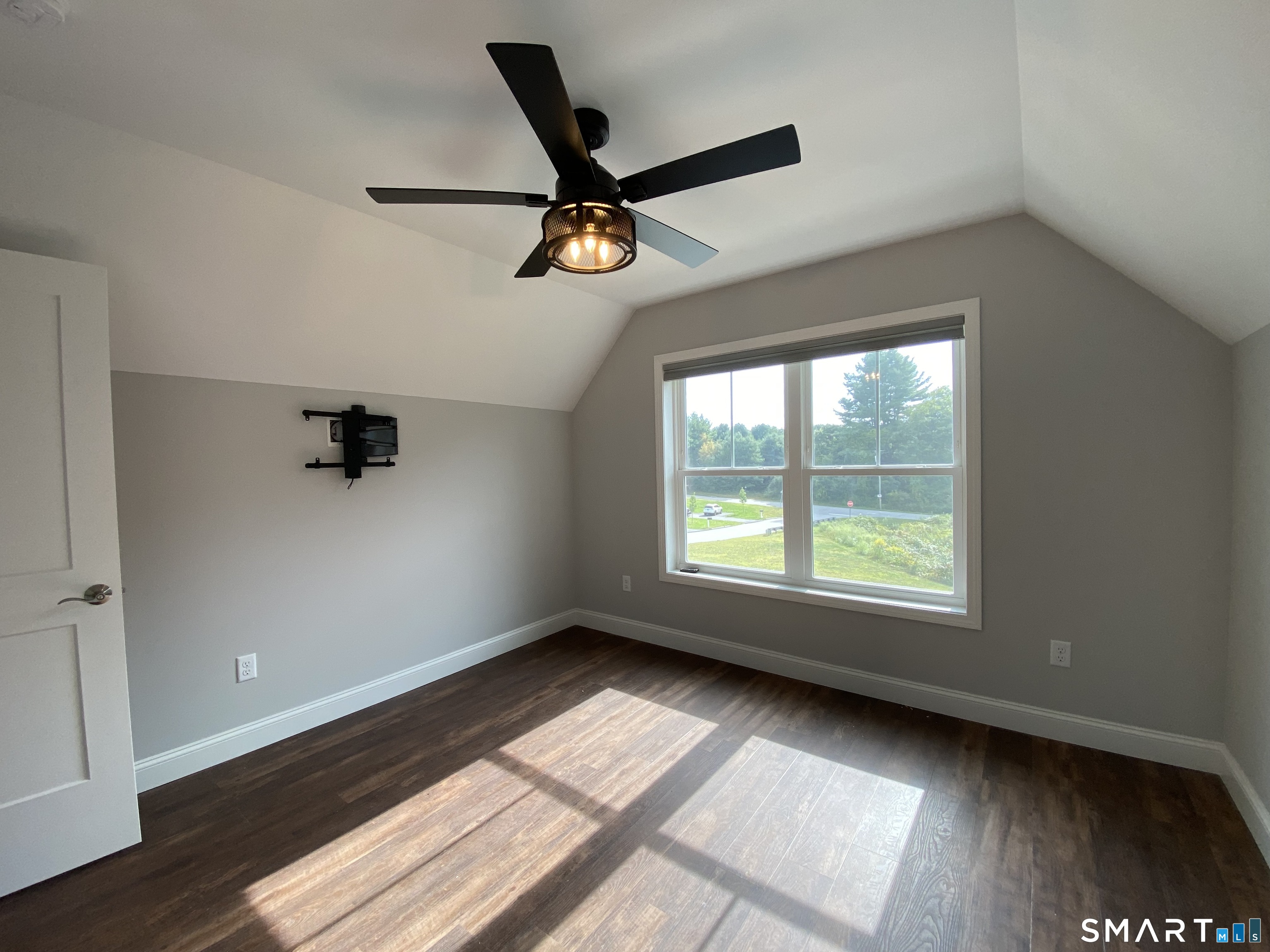 15 Jordan Lane Property Photo 25