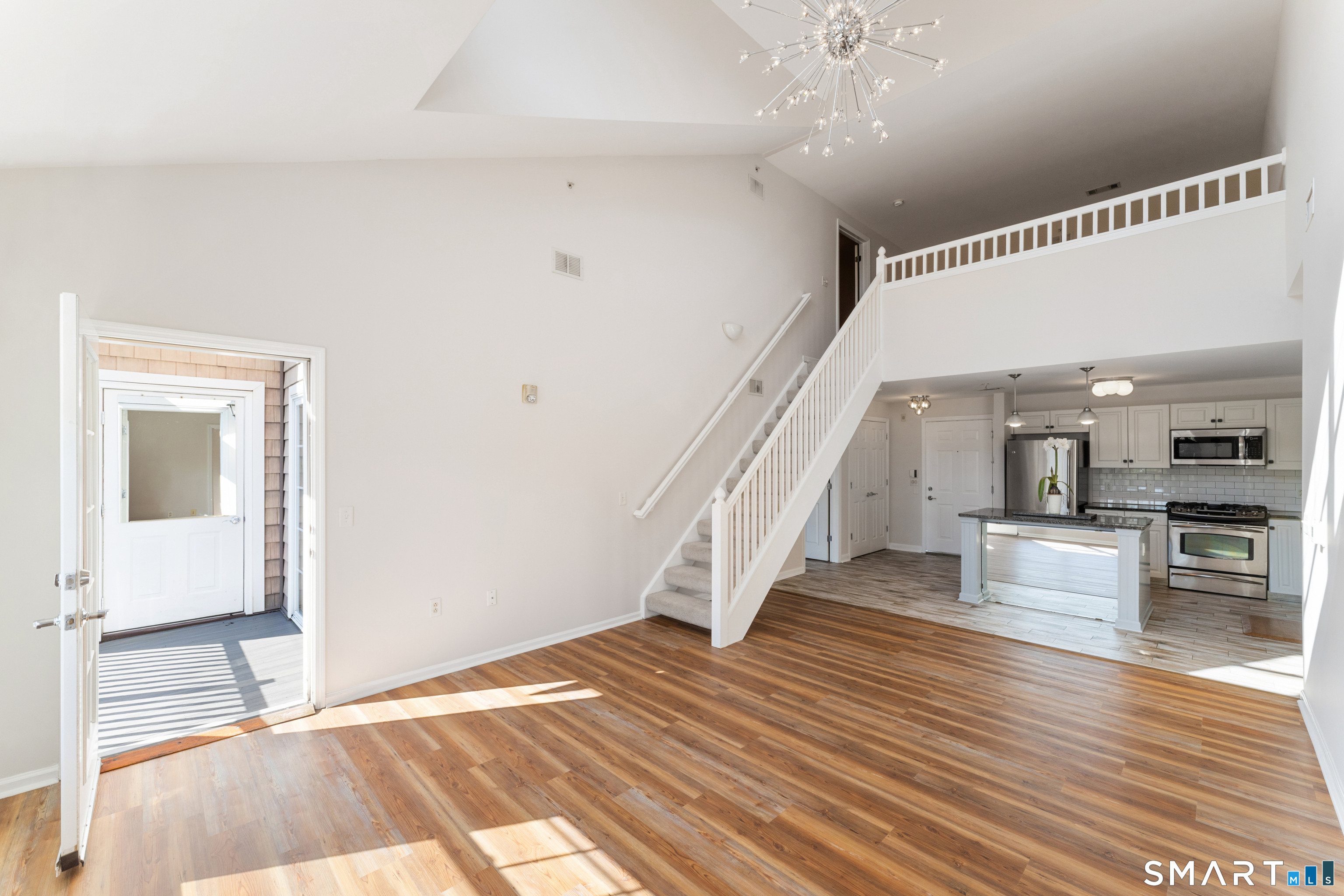 35 Broad West 417 Street Property Photo 4