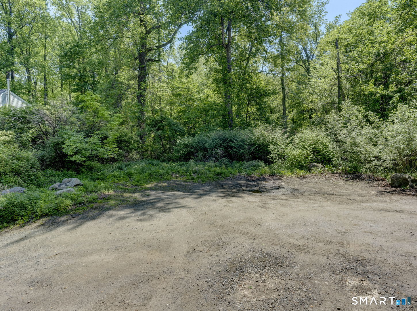 18 Brook Trail Property Photo 18