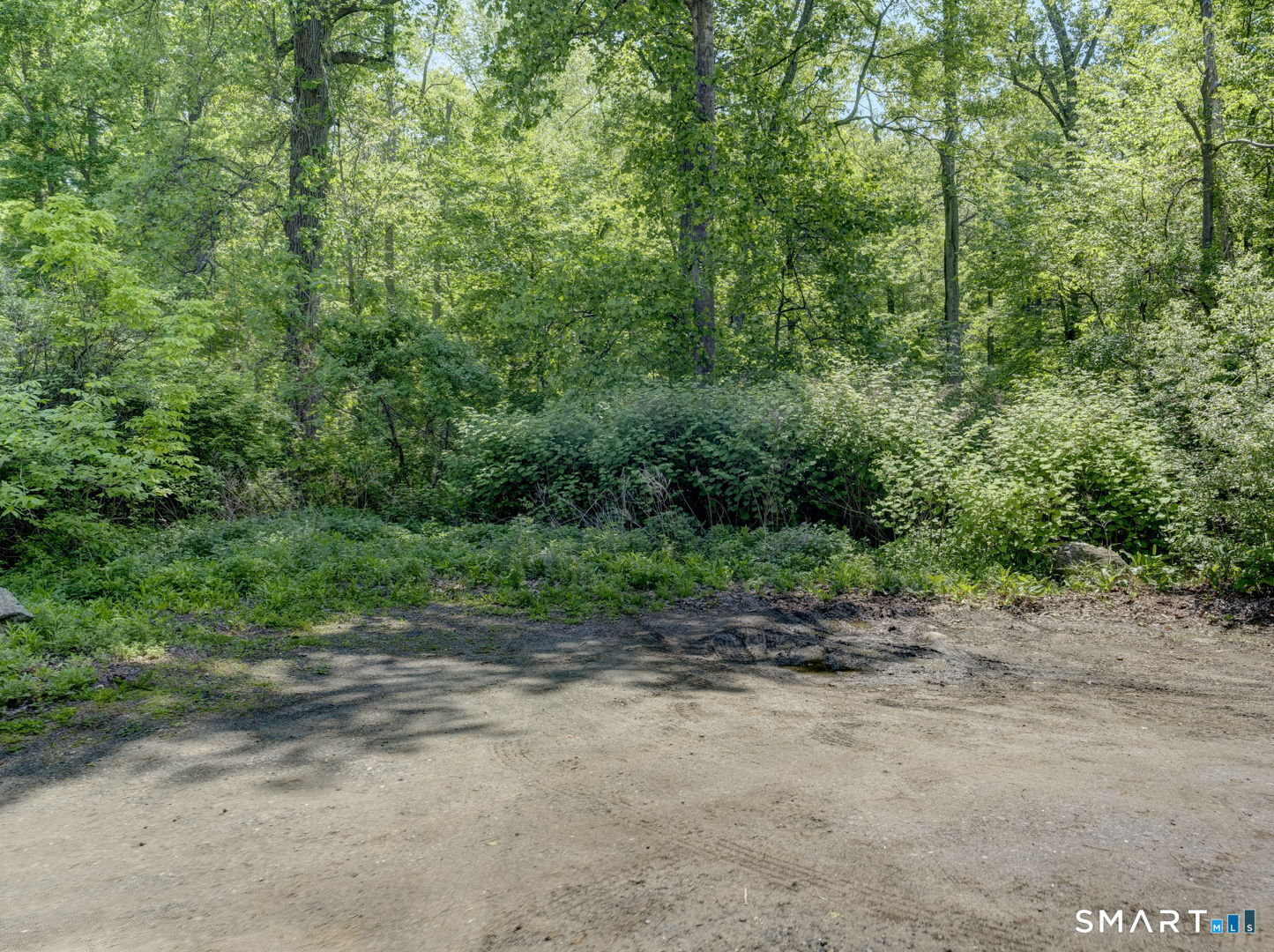 18 Brook Trail Property Photo 19