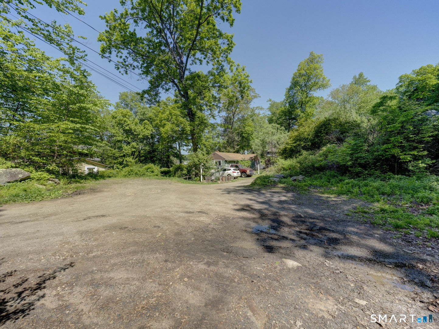 18 Brook Trail Property Photo 20