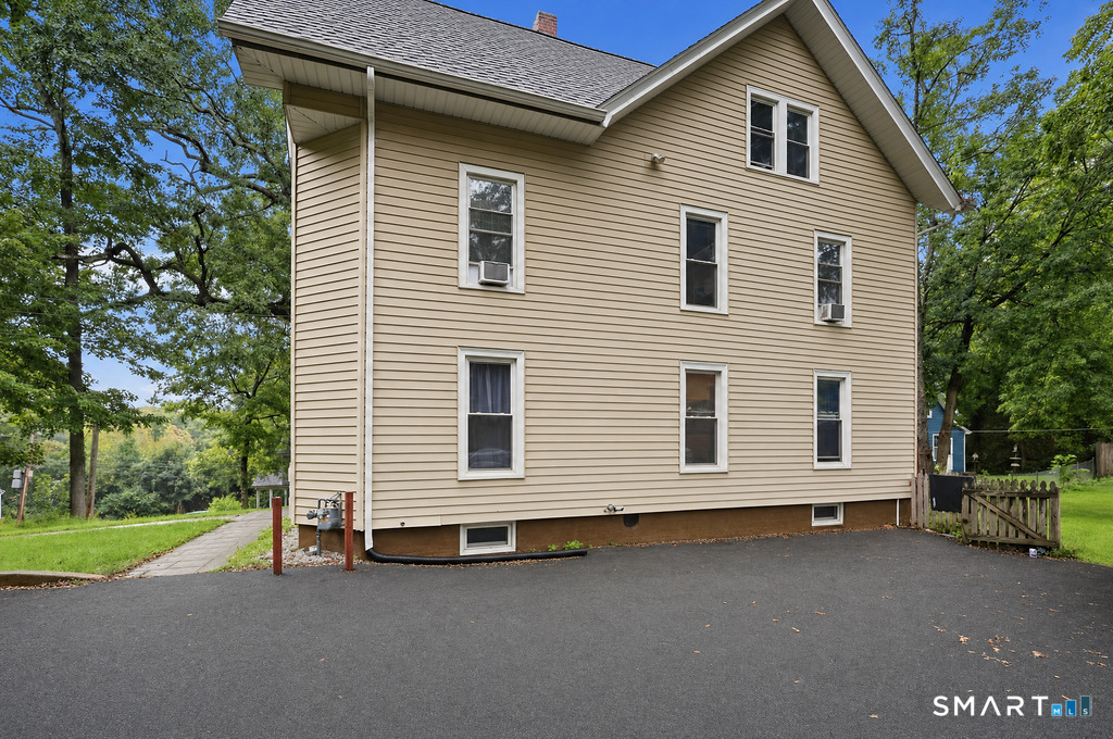 118 Reservoir Avenue Property Photo 3