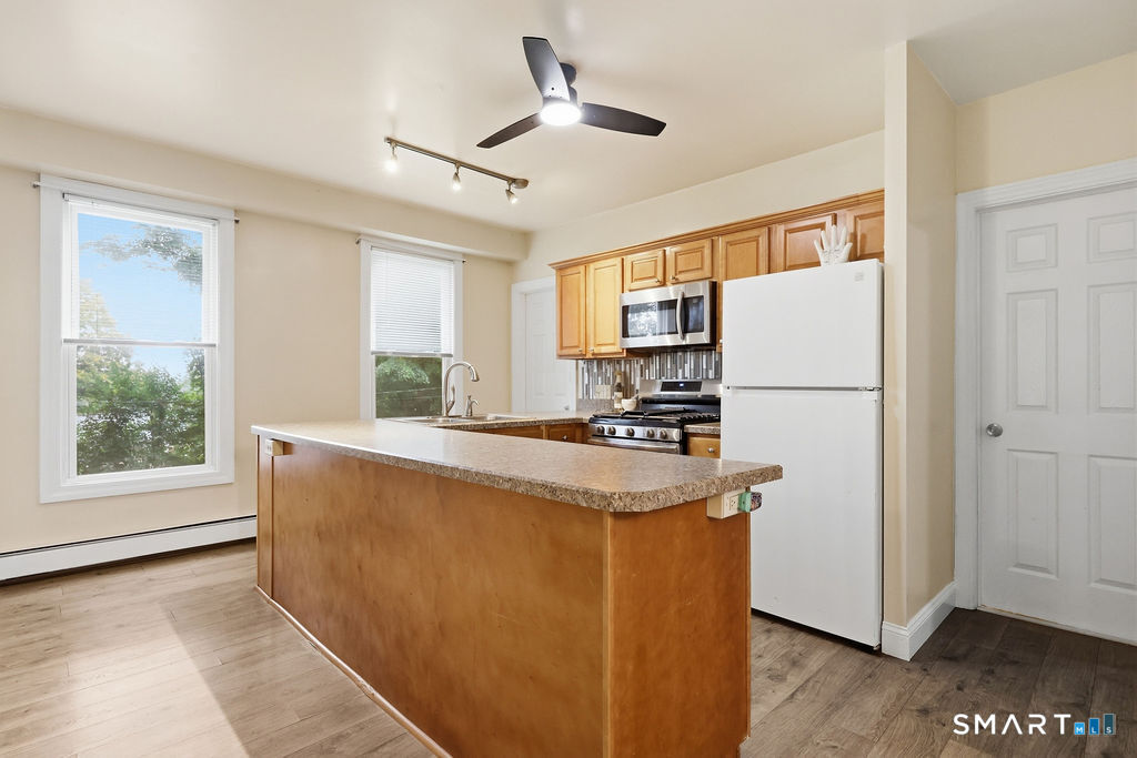 118 Reservoir Avenue Property Photo 4