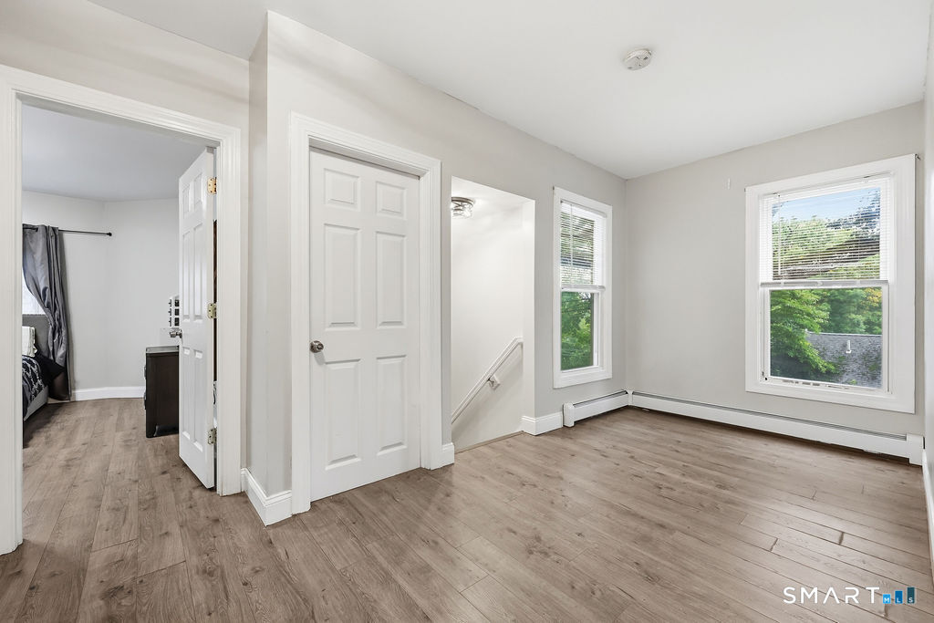 118 Reservoir Avenue Property Photo 14