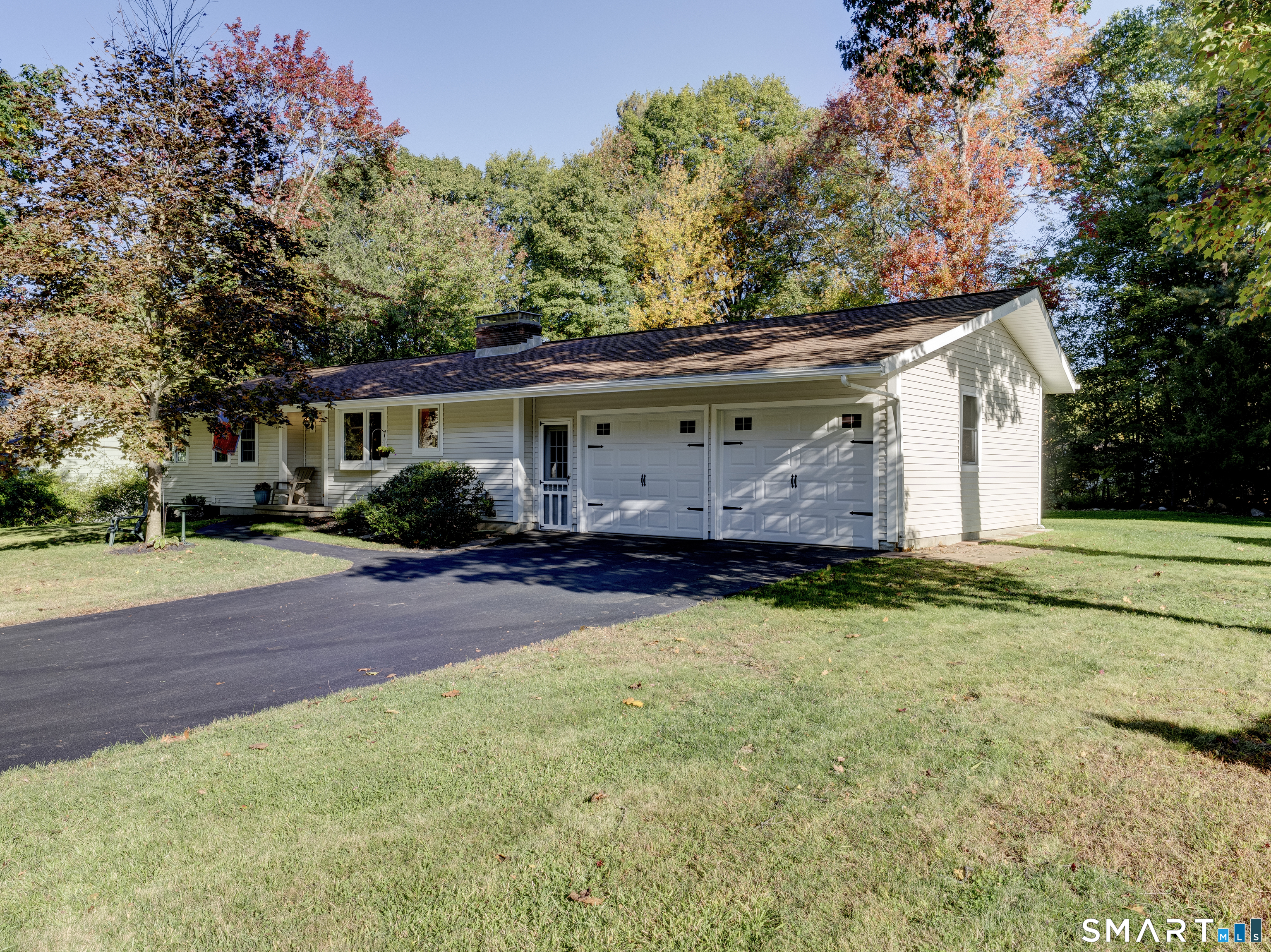 225 Dorothy Drive Property Photo 2