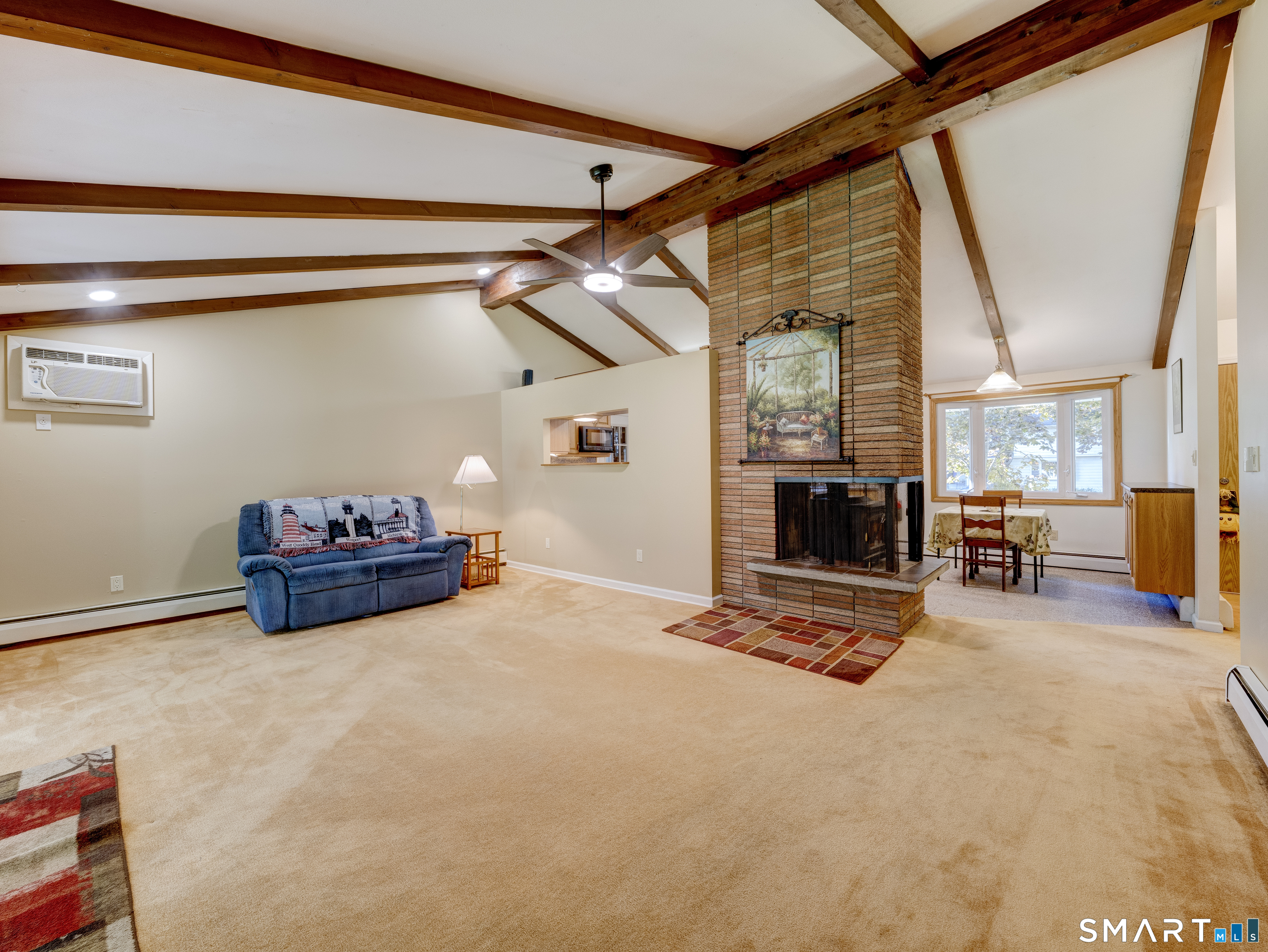 225 Dorothy Drive Property Photo 4