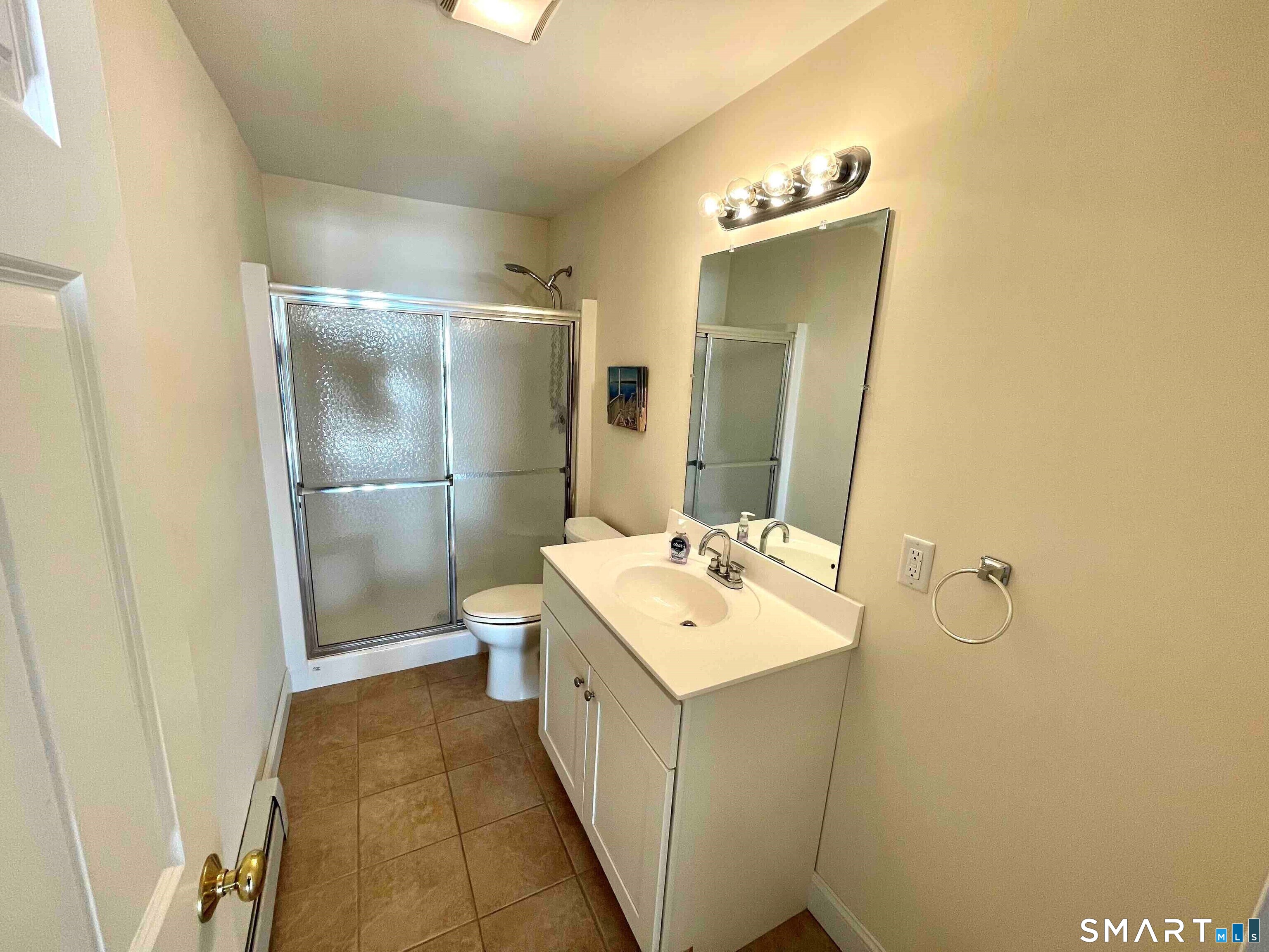 747 Broadway East Property Photo 14