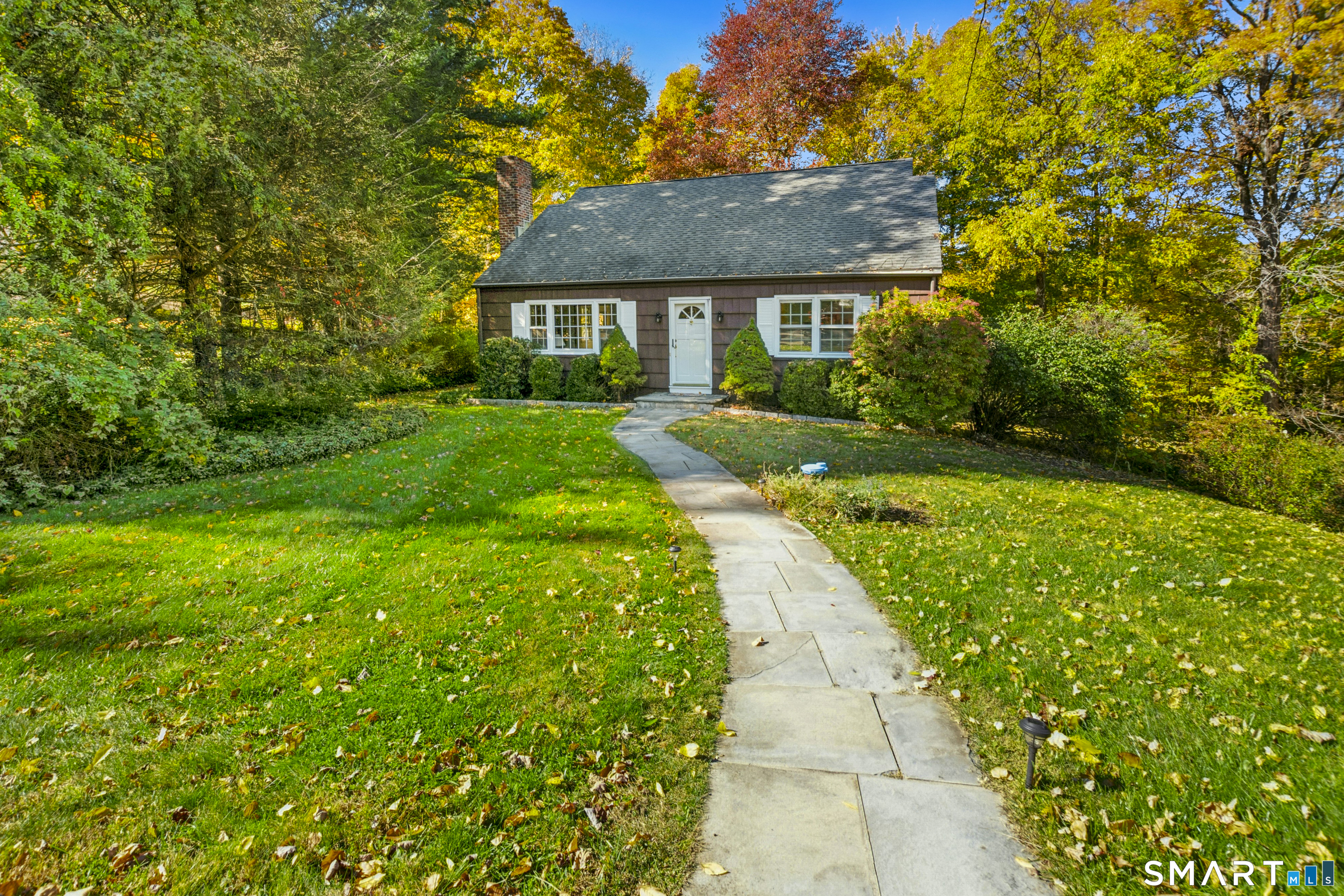 22 Ramapoo Hill Road Property Photo 1