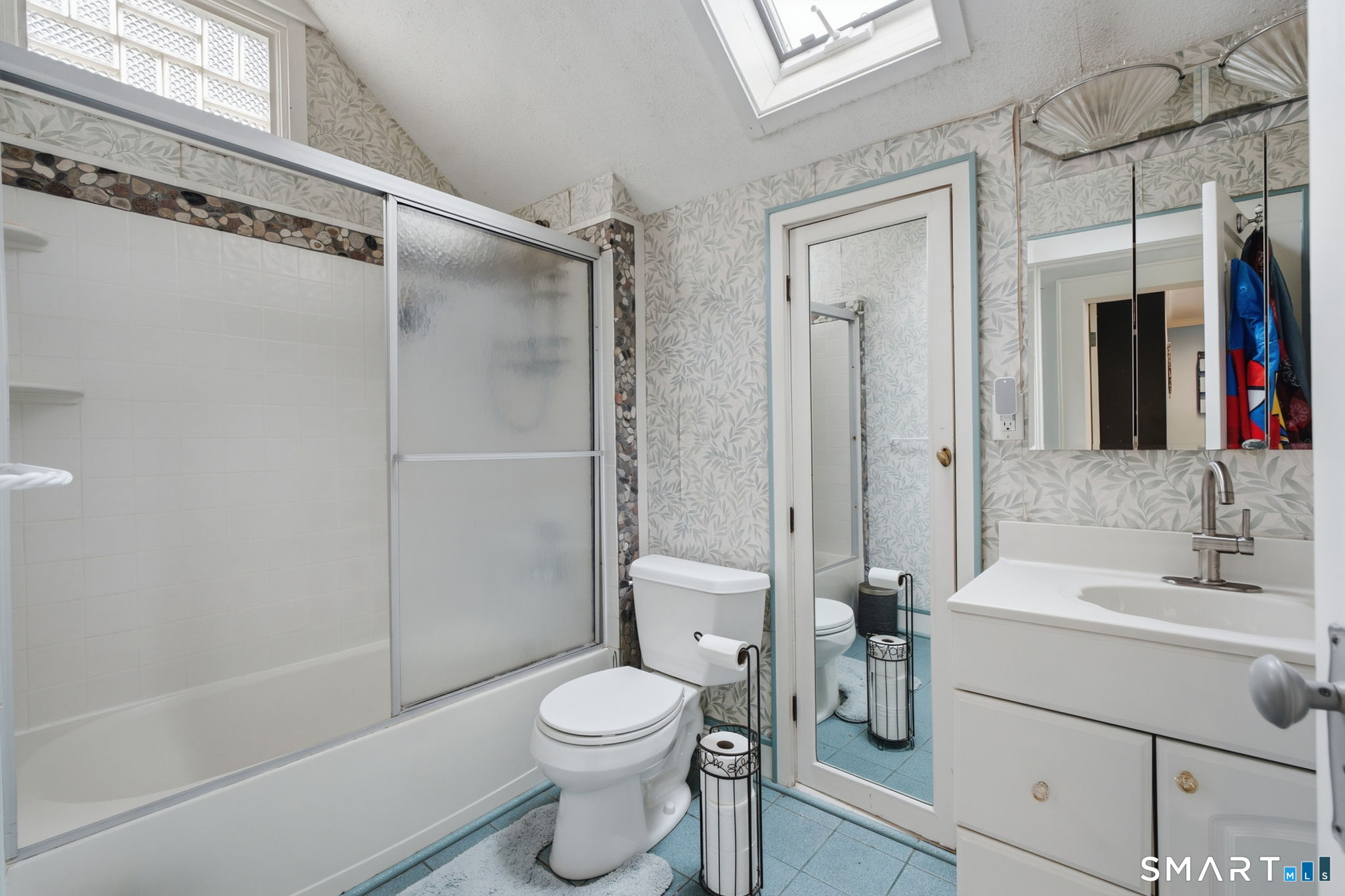 175 Newton Street Property Photo 23