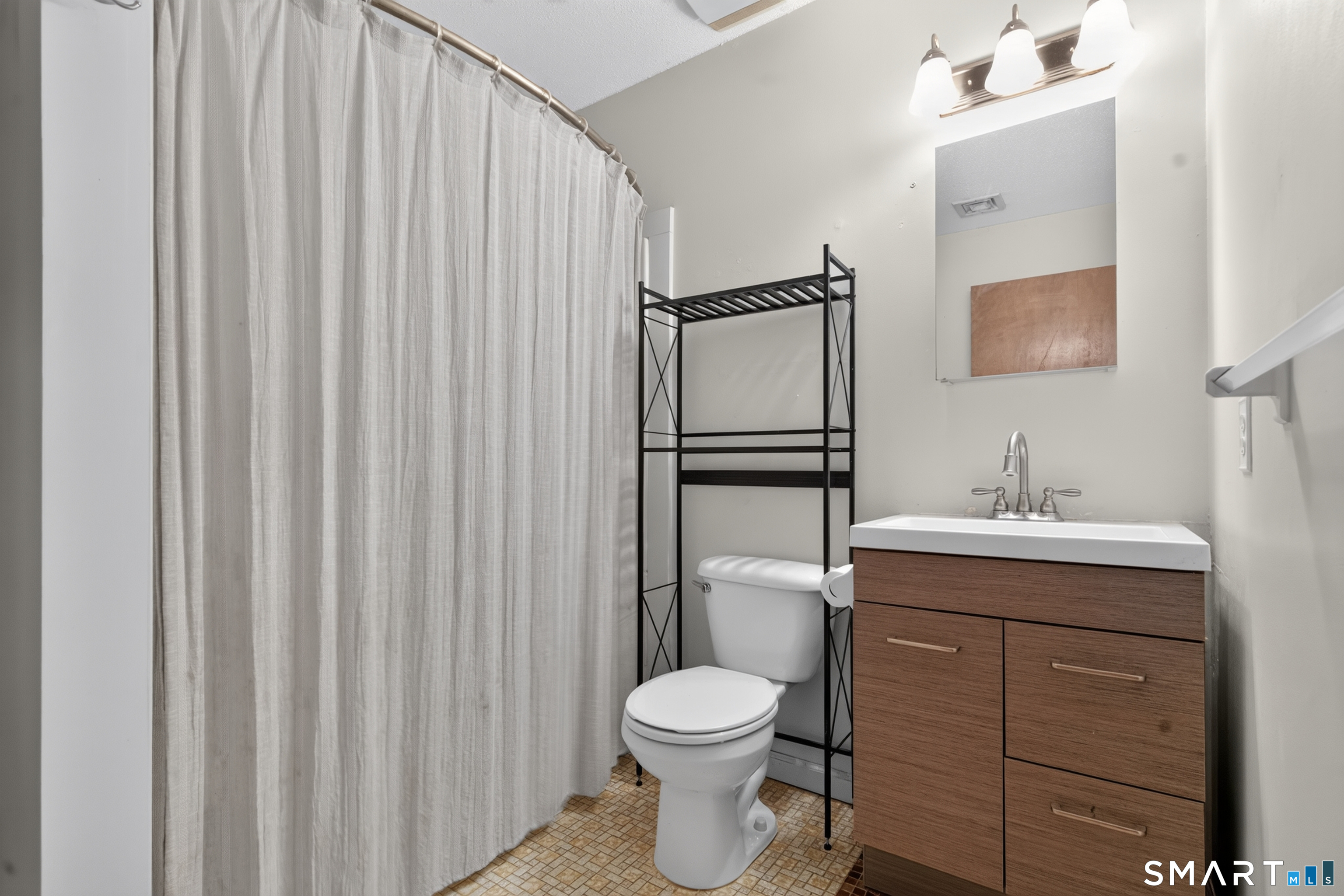 1104 Summer Hill 1104 Drive Property Photo 13