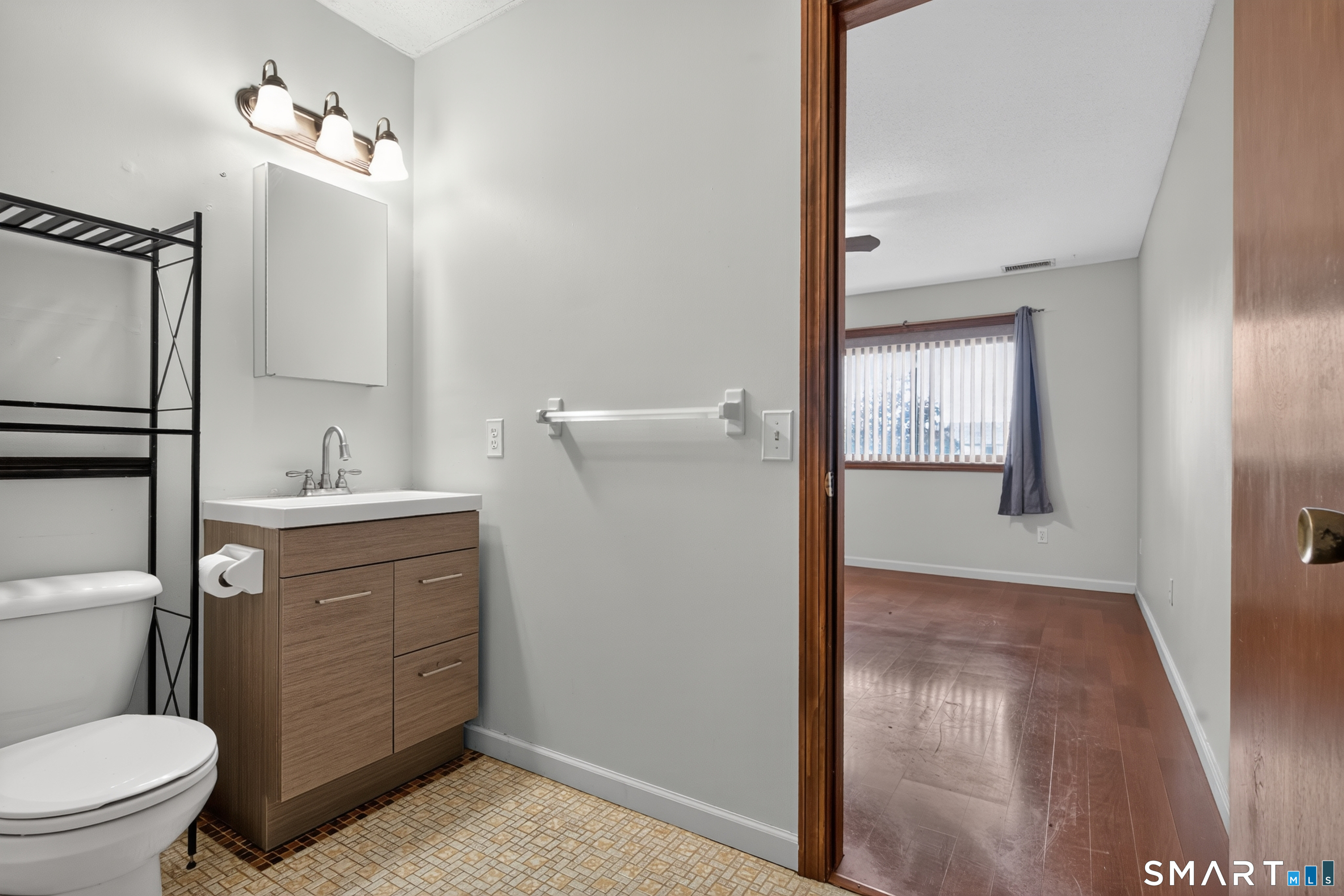 1104 Summer Hill 1104 Drive Property Photo 14