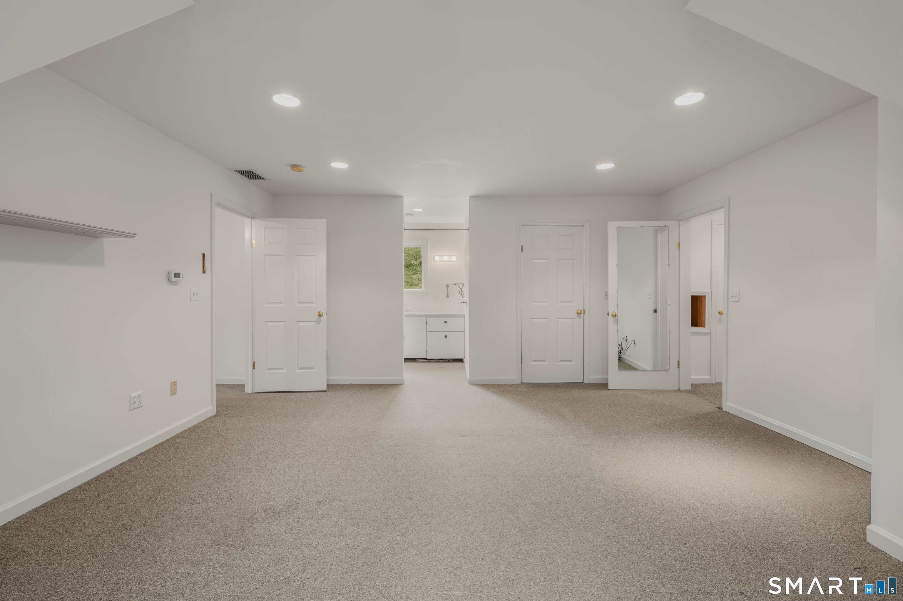 440 West Road Property Photo 22