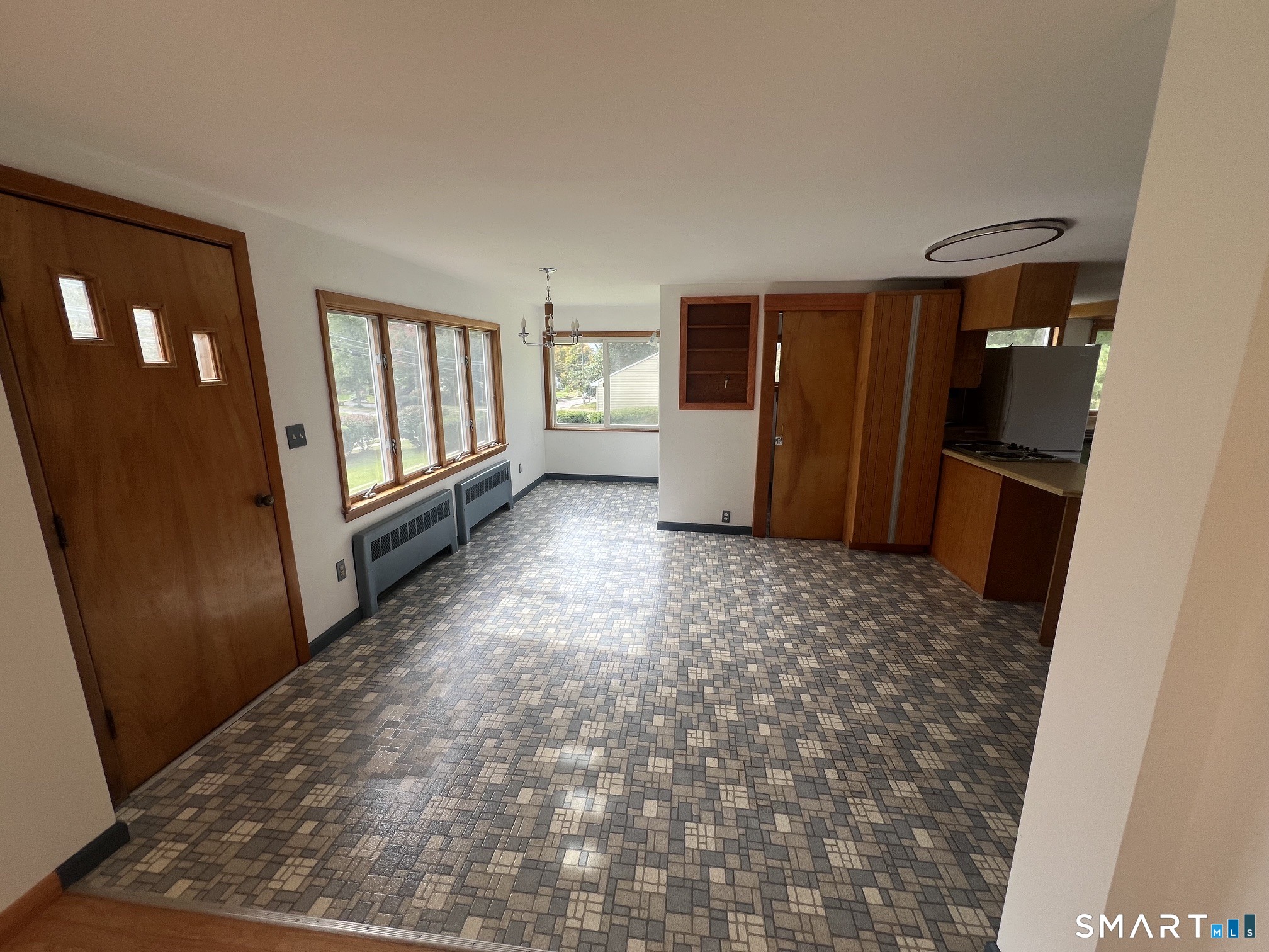 331 Griswold Street Property Photo 18