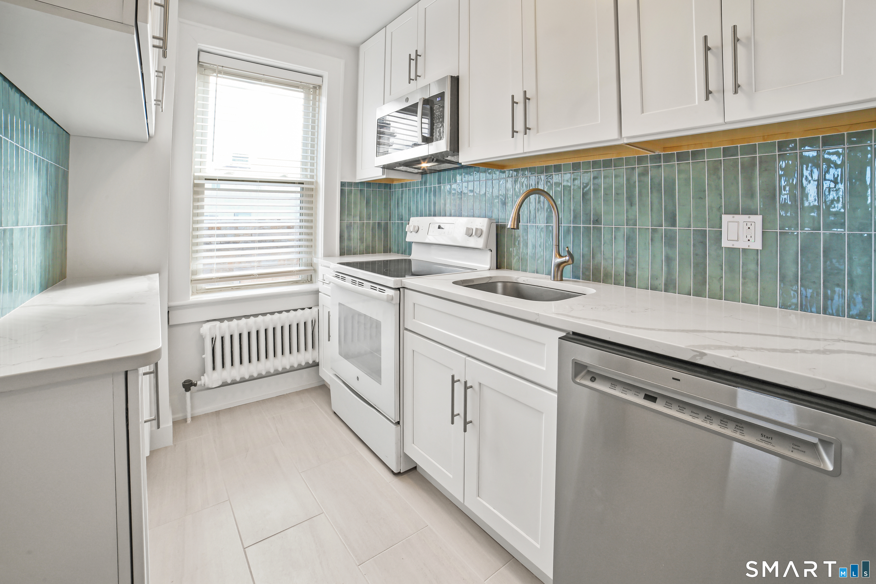 218 Bedford 3f Street Property Photo 6