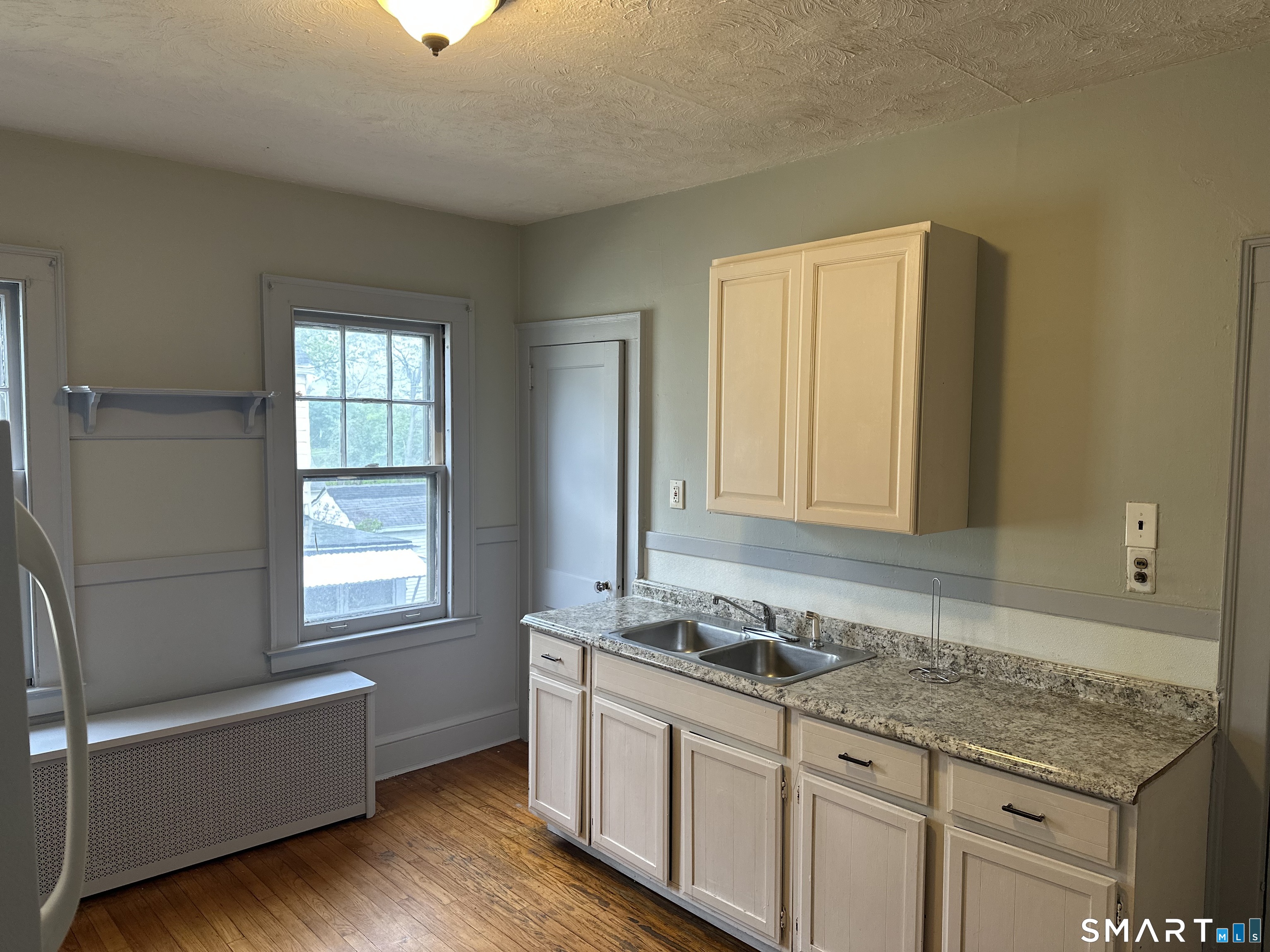 35 Woodmere Road Property Photo 11