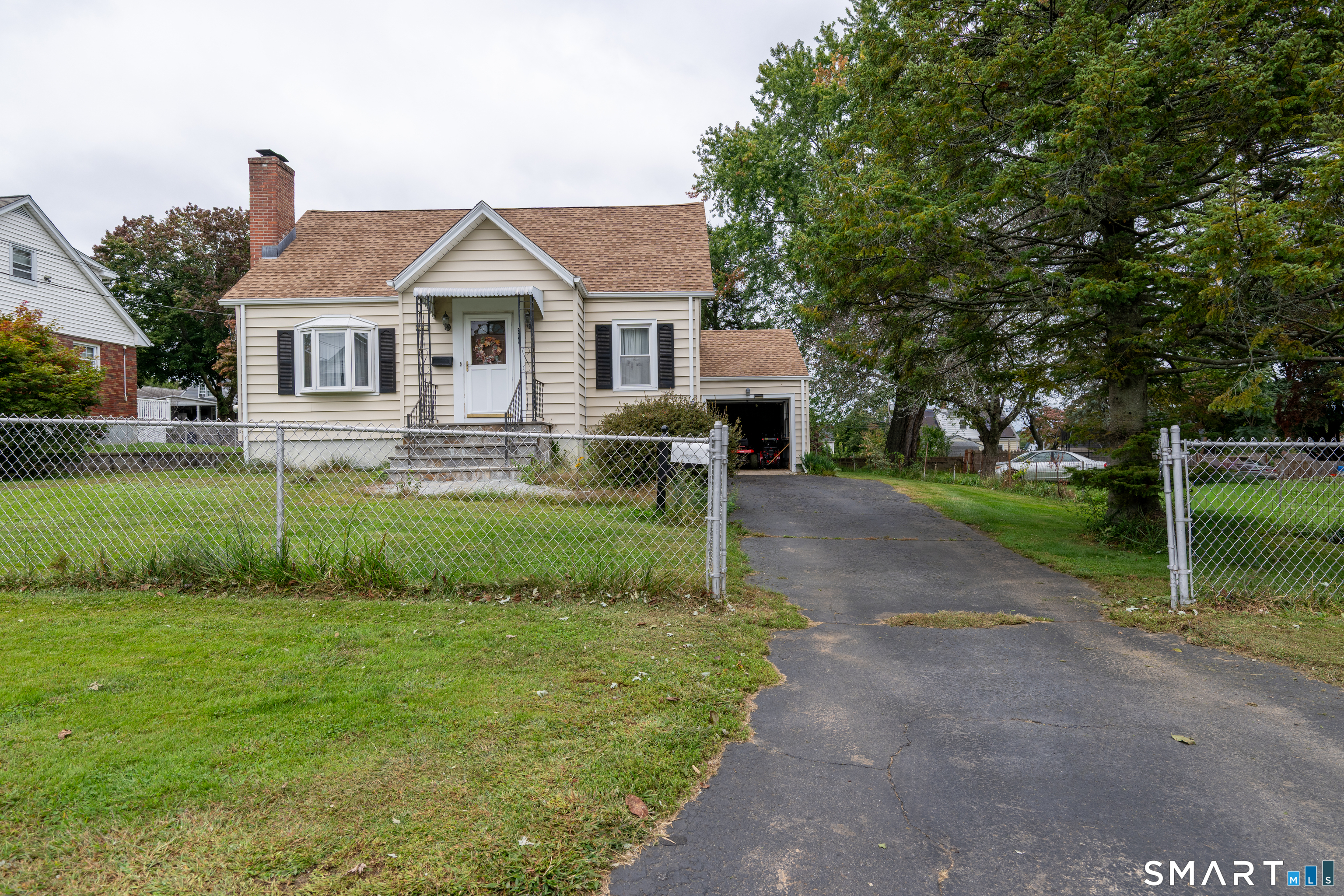 286 Sylvan Street Property Photo 1