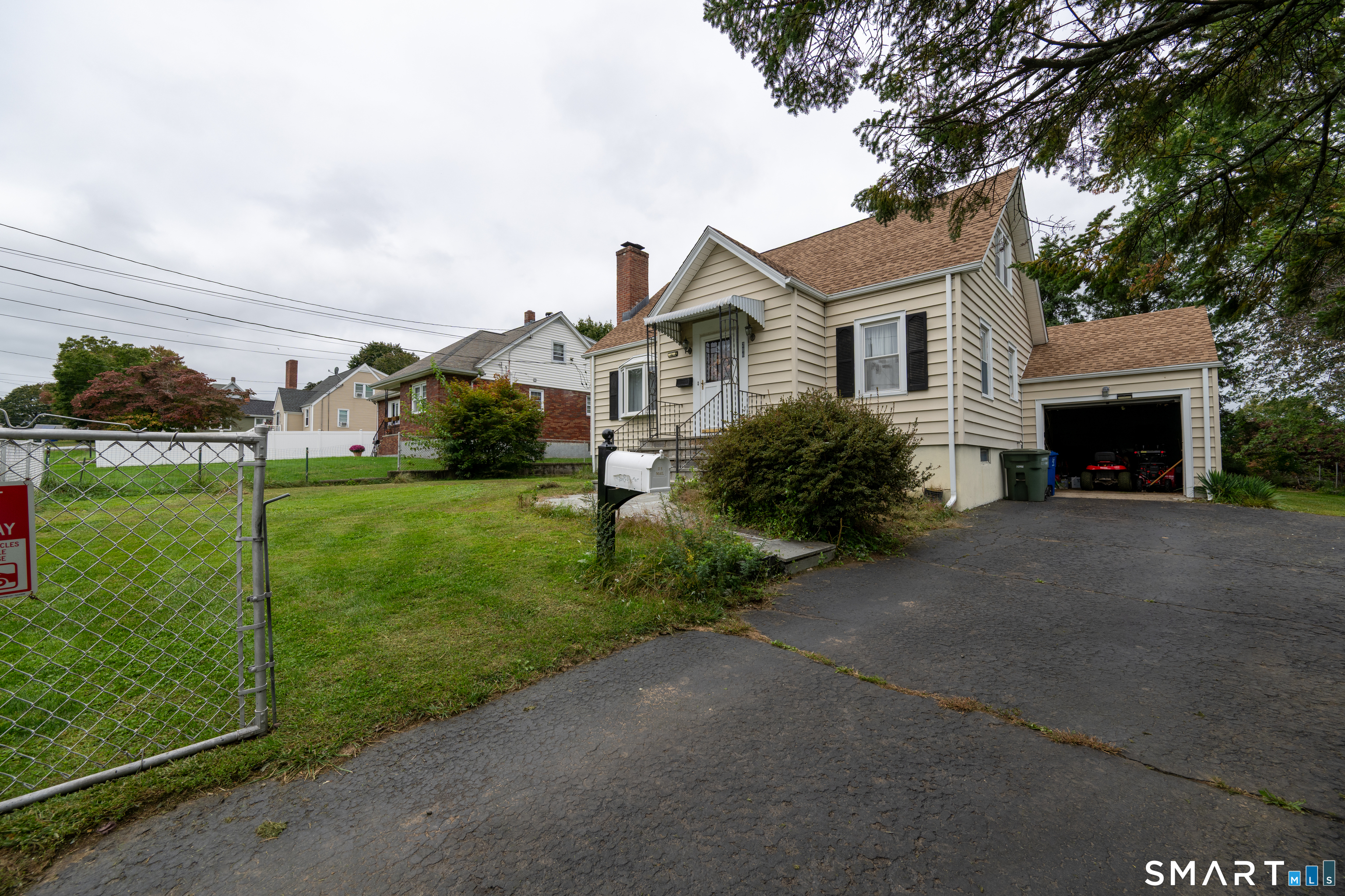 286 Sylvan Street Property Photo 2