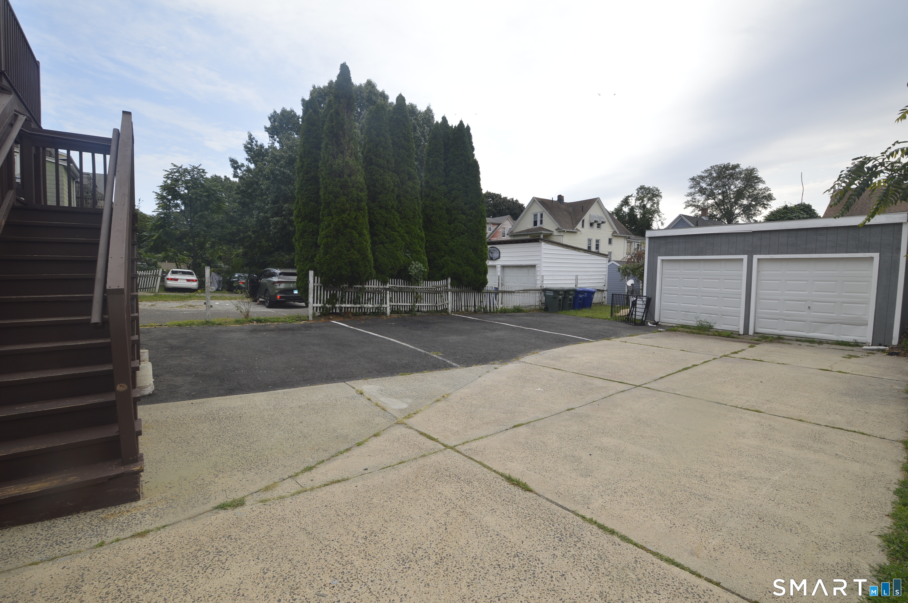 807 Brewster Street Property Photo 10