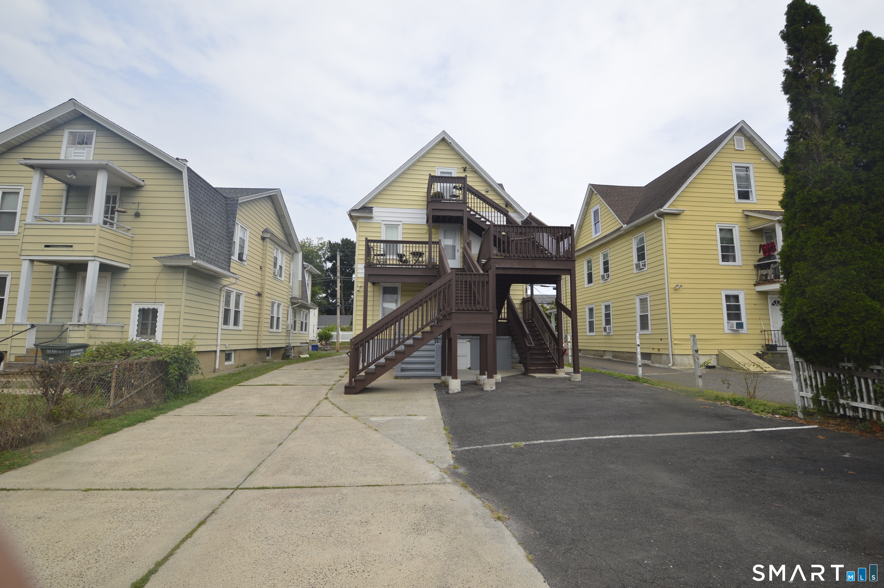 807 Brewster Street Property Photo 11