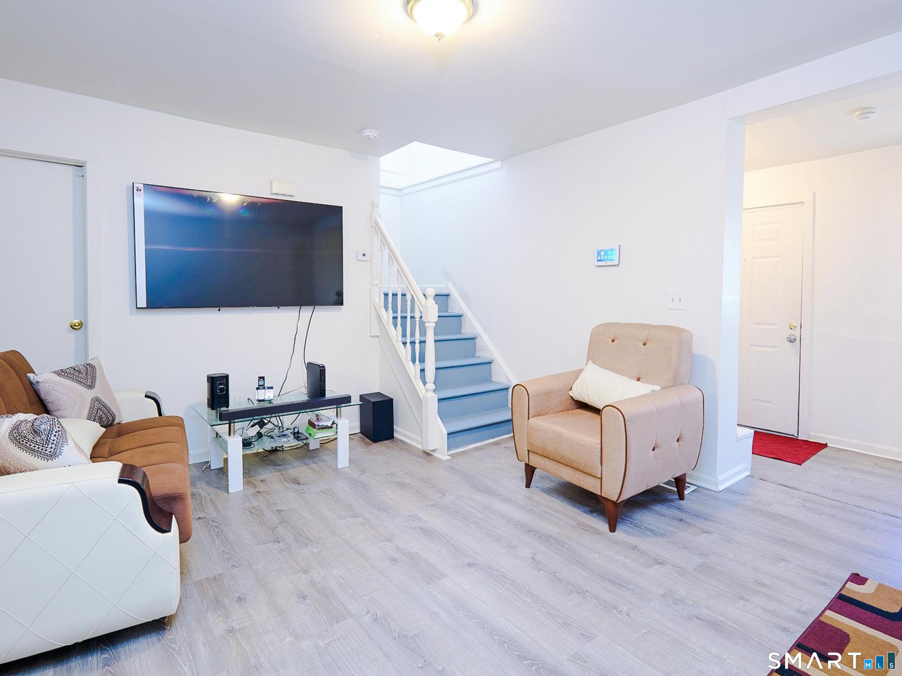 60 Olive Street Property Photo 7