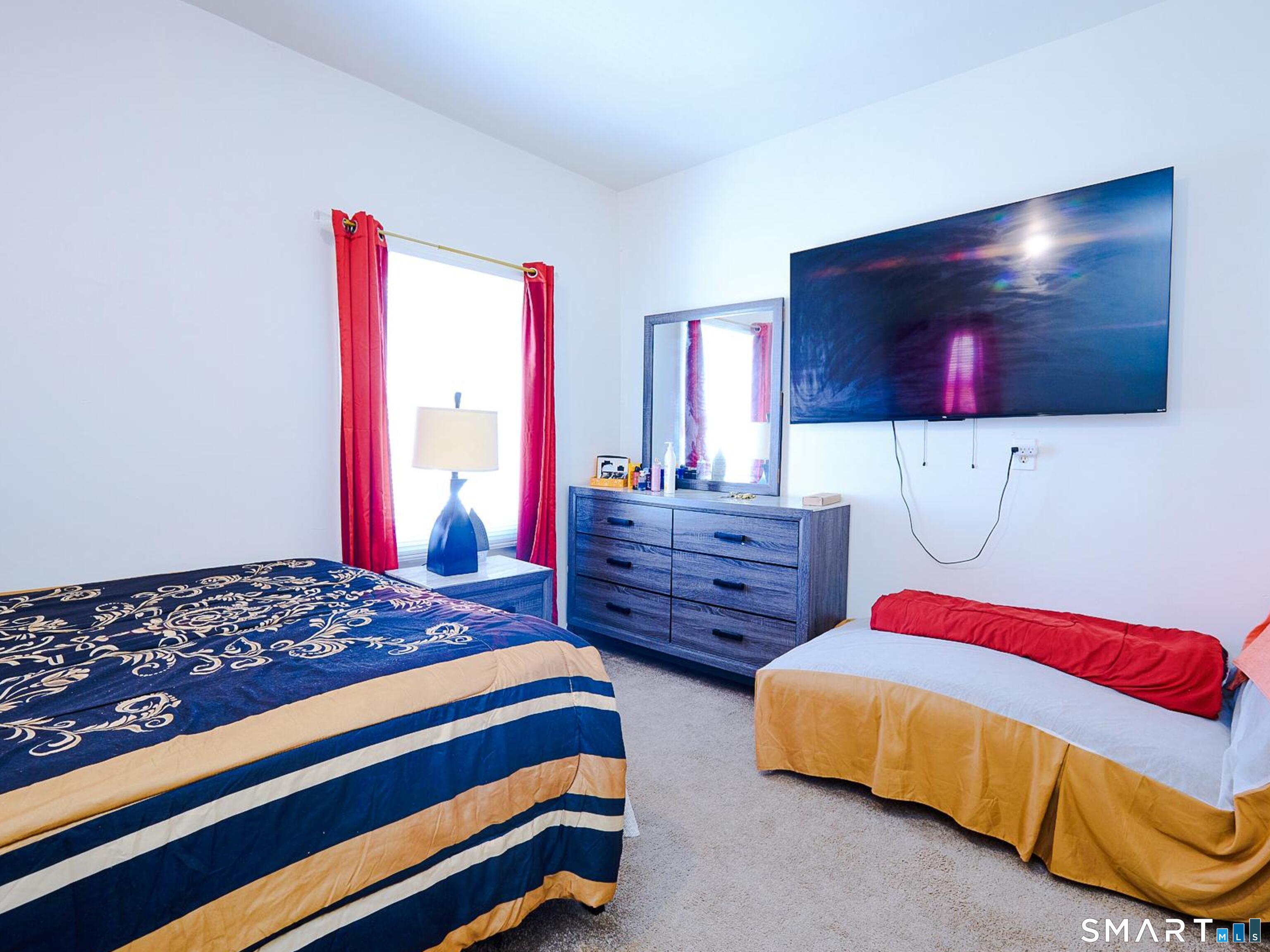 60 Olive Street Property Photo 19