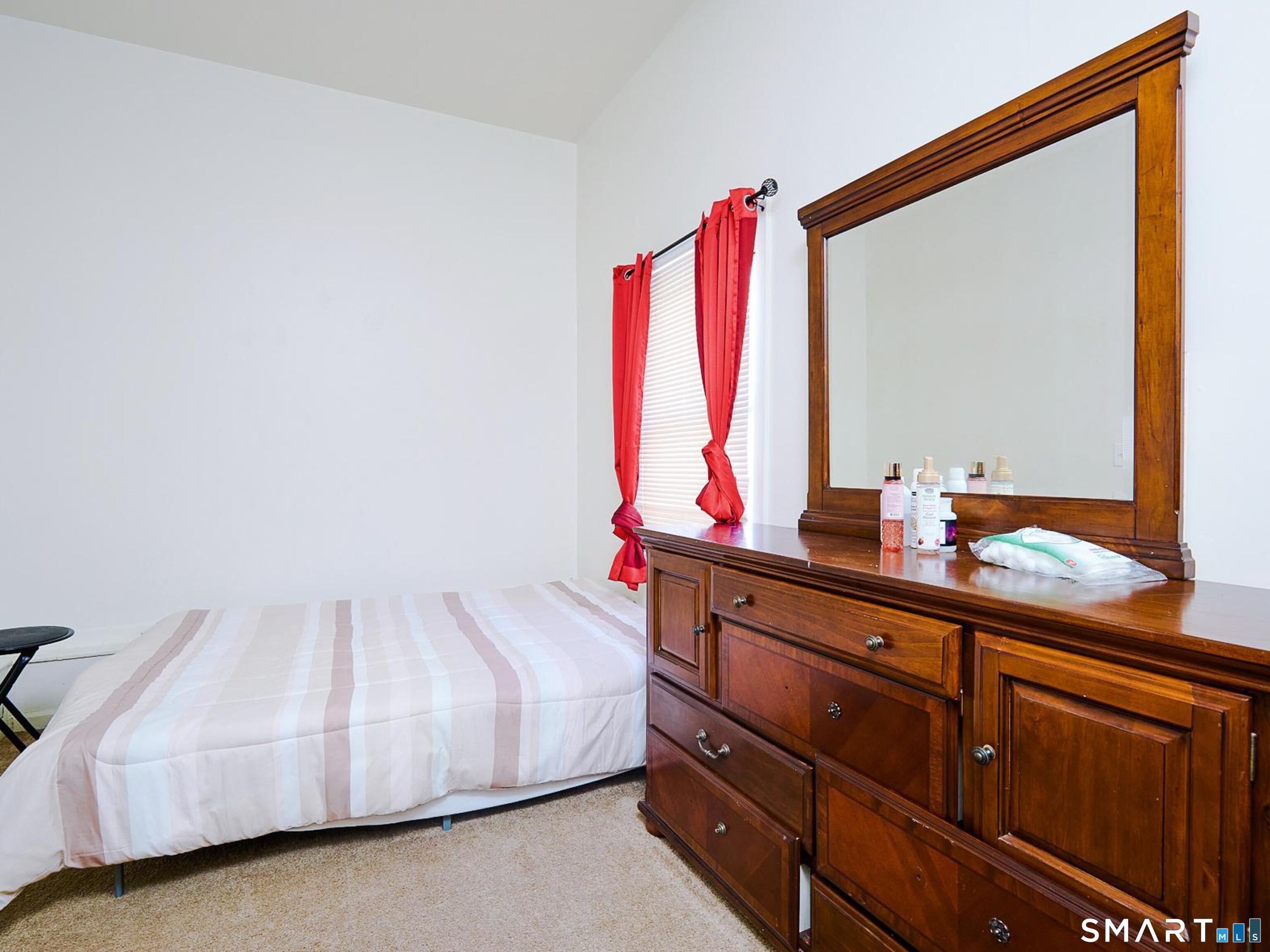 60 Olive Street Property Photo 21