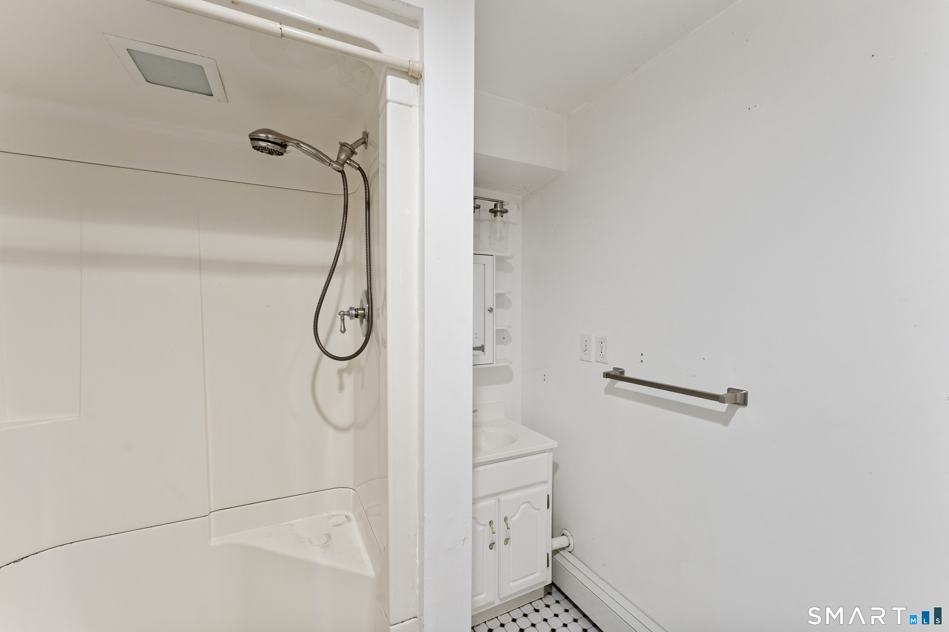 11 Lochdale Drive Property Photo 24