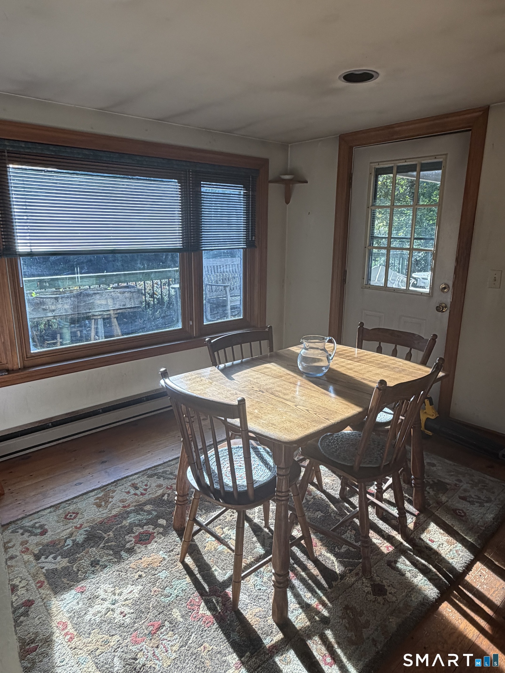 1527 Farmington Avenue Property Photo 3