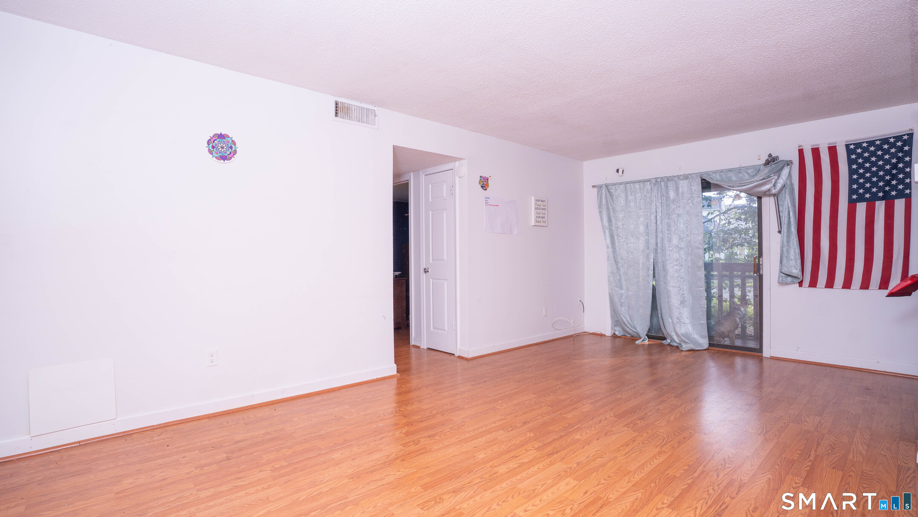 15 Woodsedge 3c Drive Property Photo 2