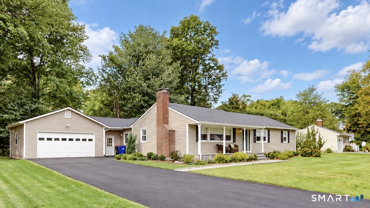 22 Oriole Drive Property Photo 1