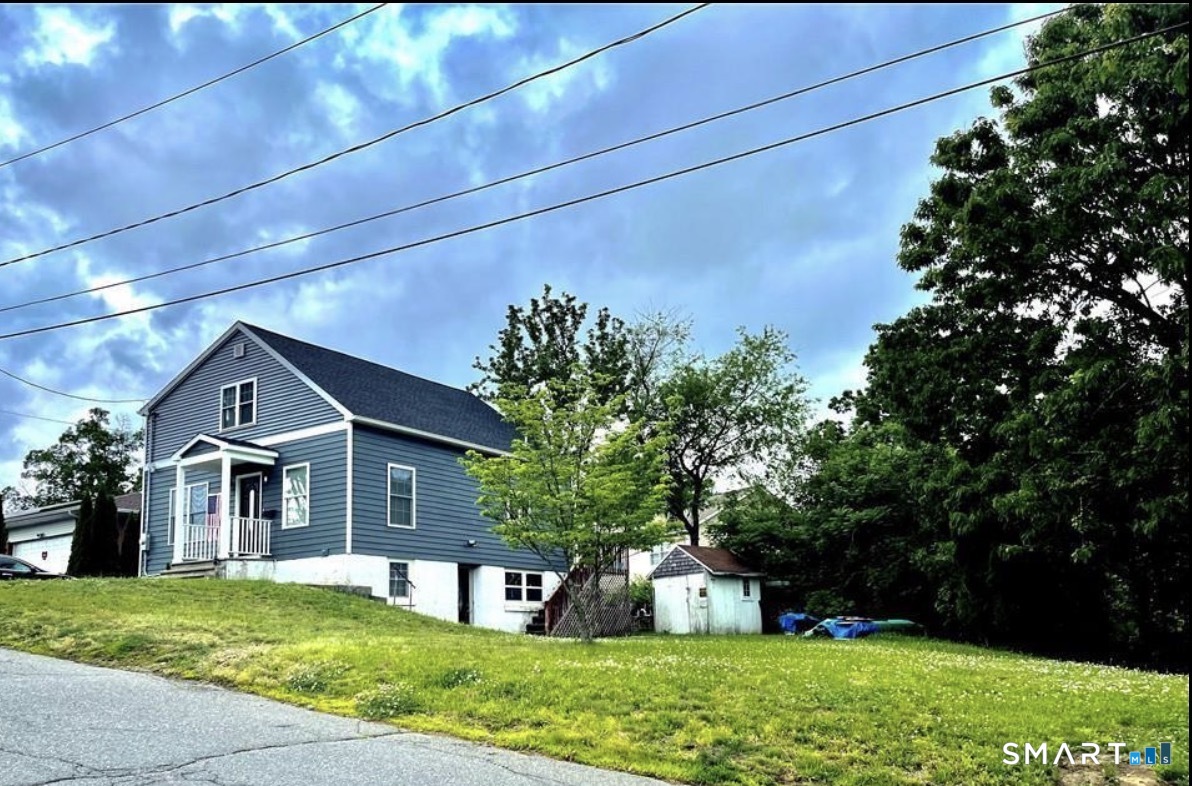 77 Simsbury Street Property Photo 1